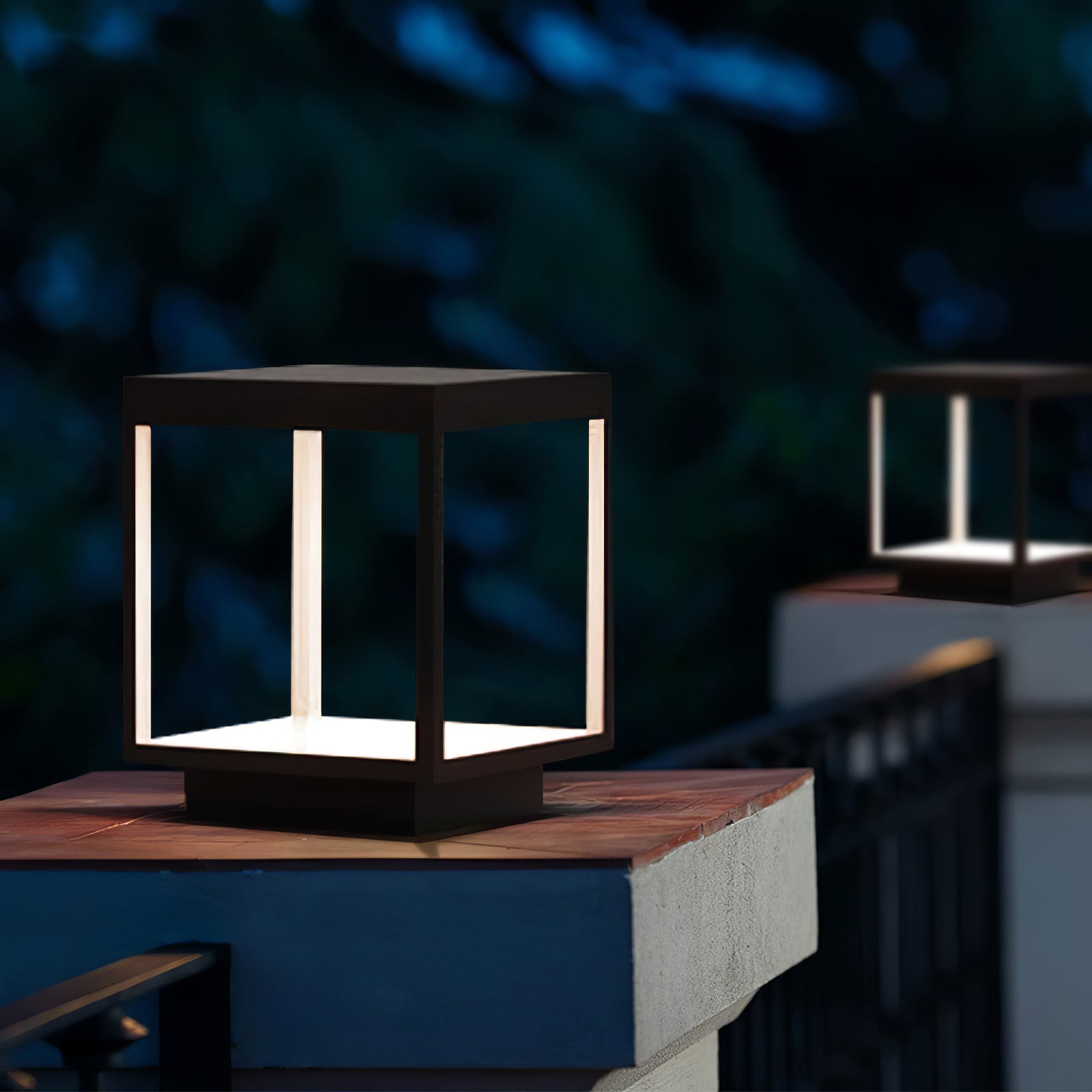 Square Frame Solar Outdoor Light - Blowlighting