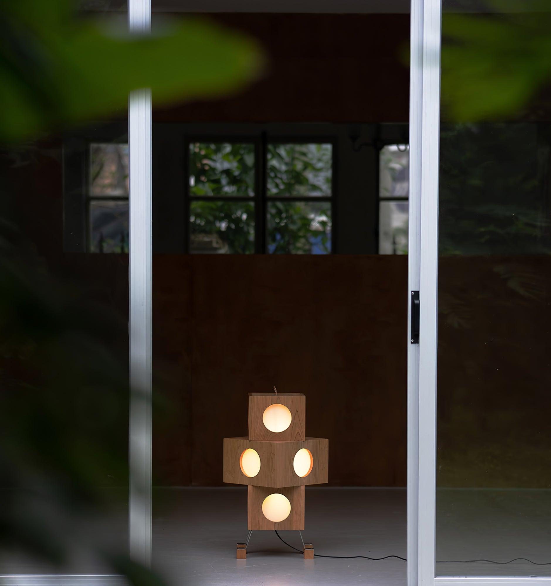 Zalynora Stacked Wood Floor Lamp - Blowlighting