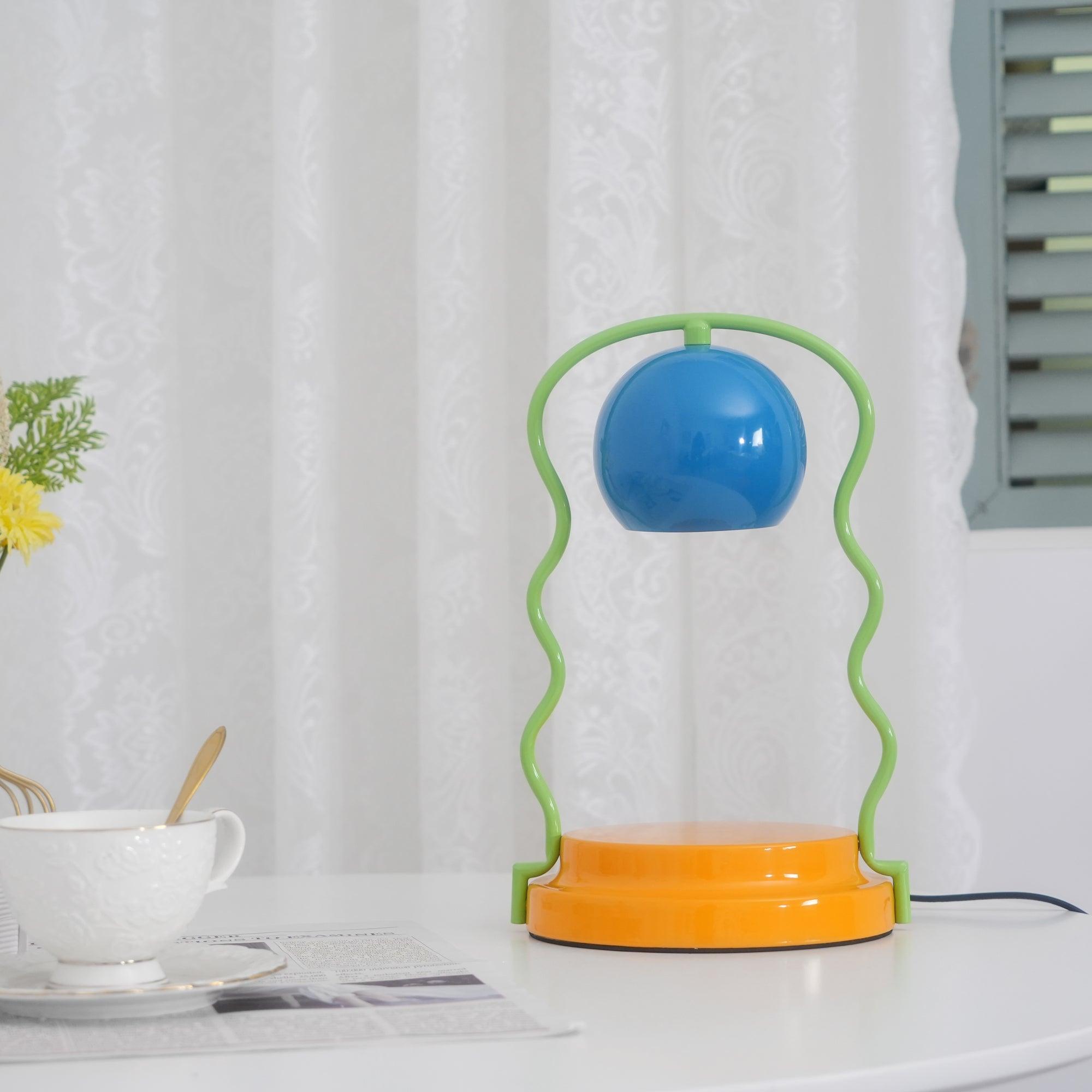 Squiggle Bright Table Lamp - Blowlighting