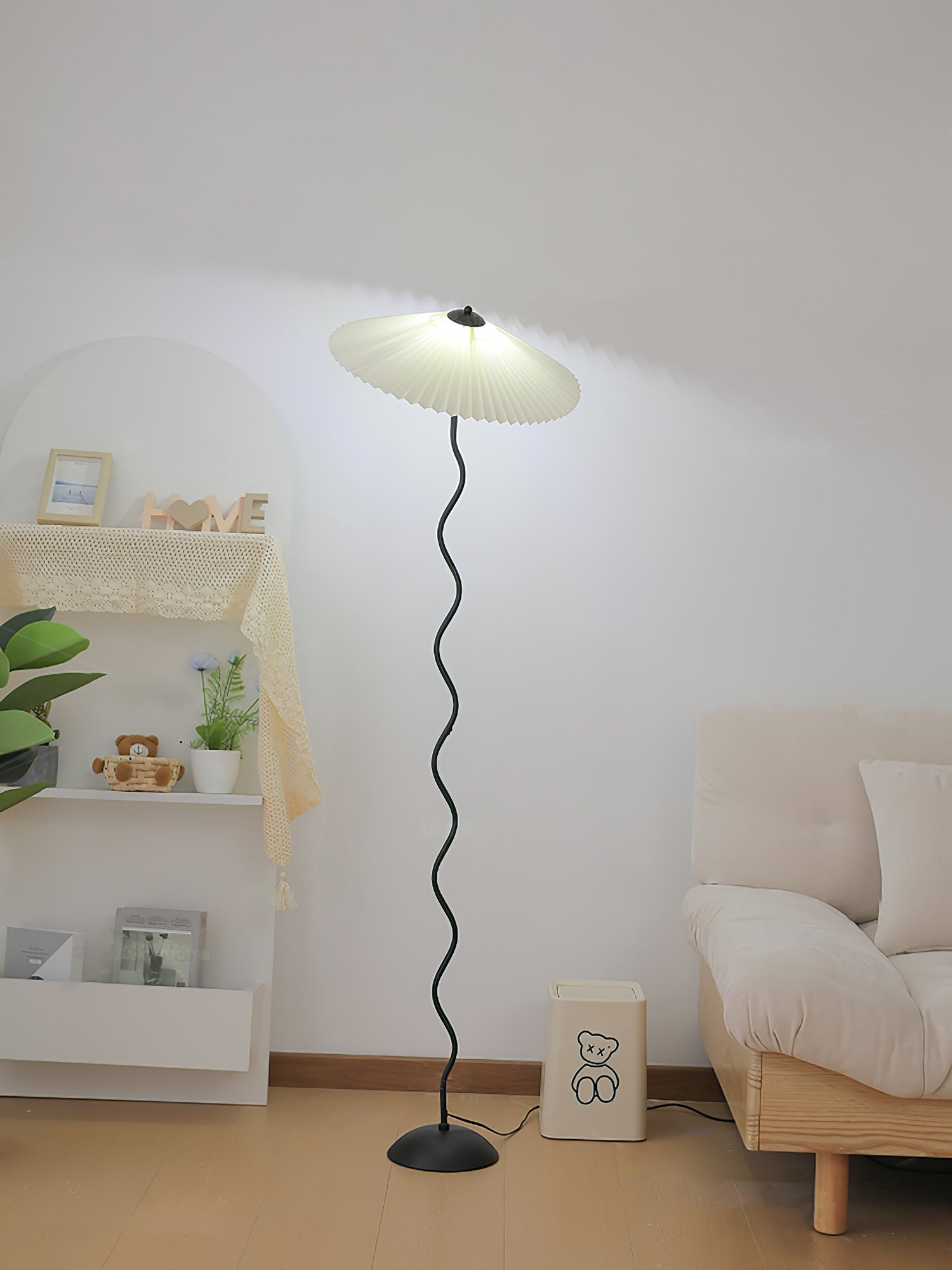 Squiggle Floor Lamp - Blowlighting