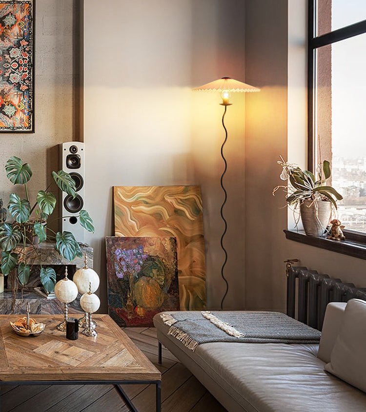 Squiggle Floor Lamp - Blowlighting
