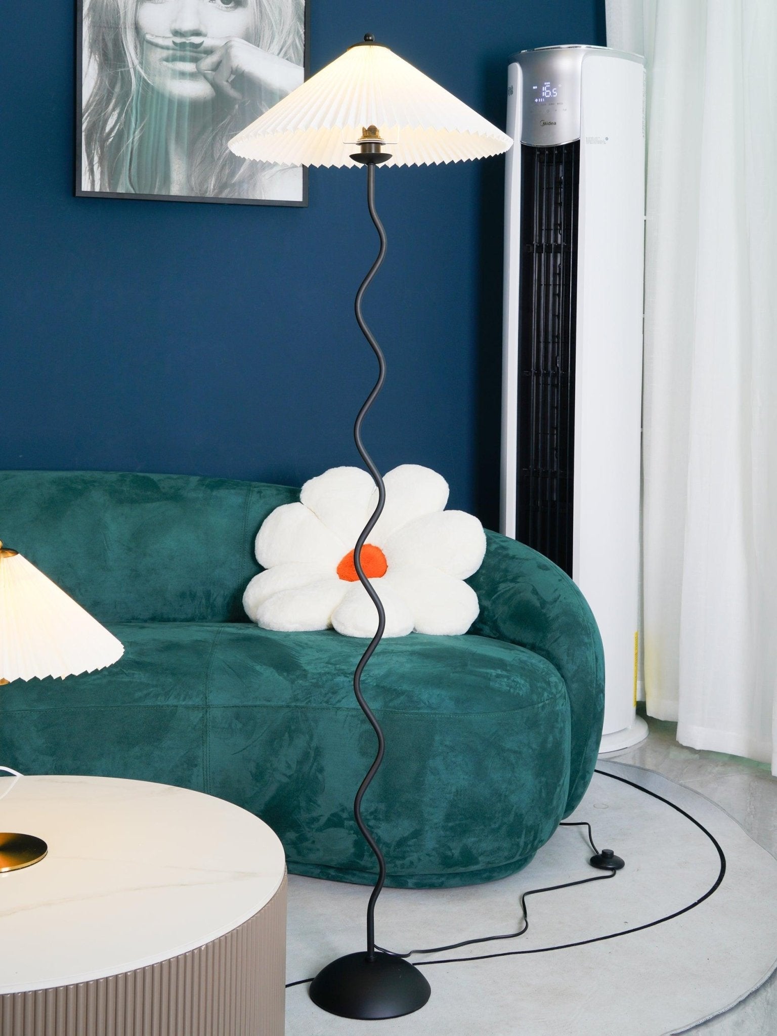 Squiggle Floor Lamp - Blowlighting