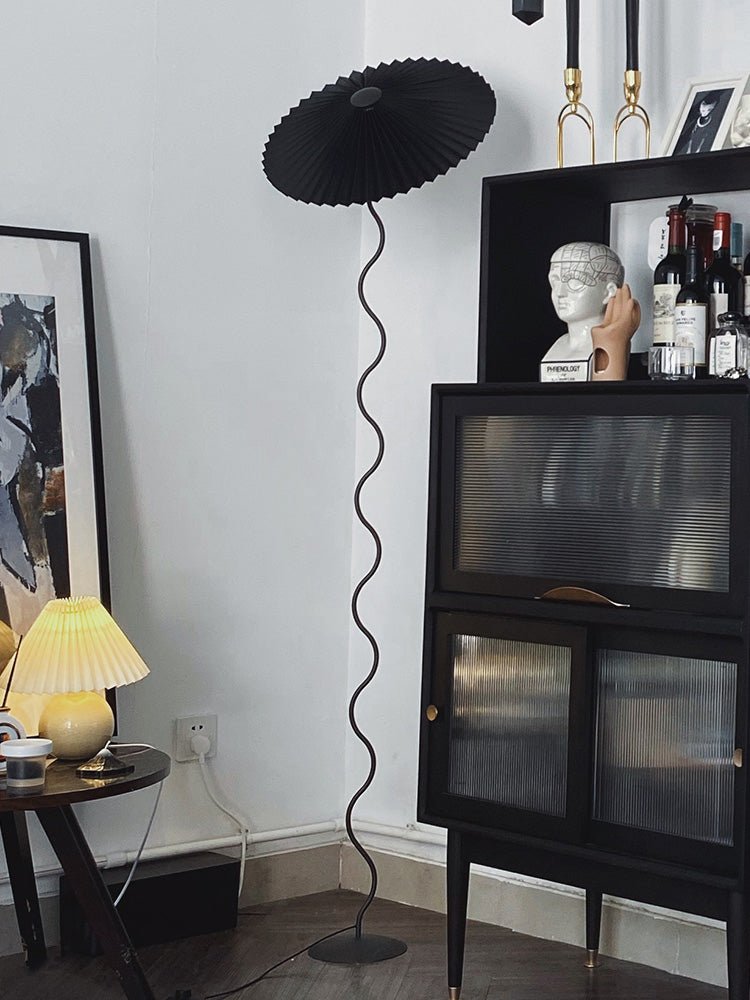 Squiggle Floor Lamp - Blowlighting