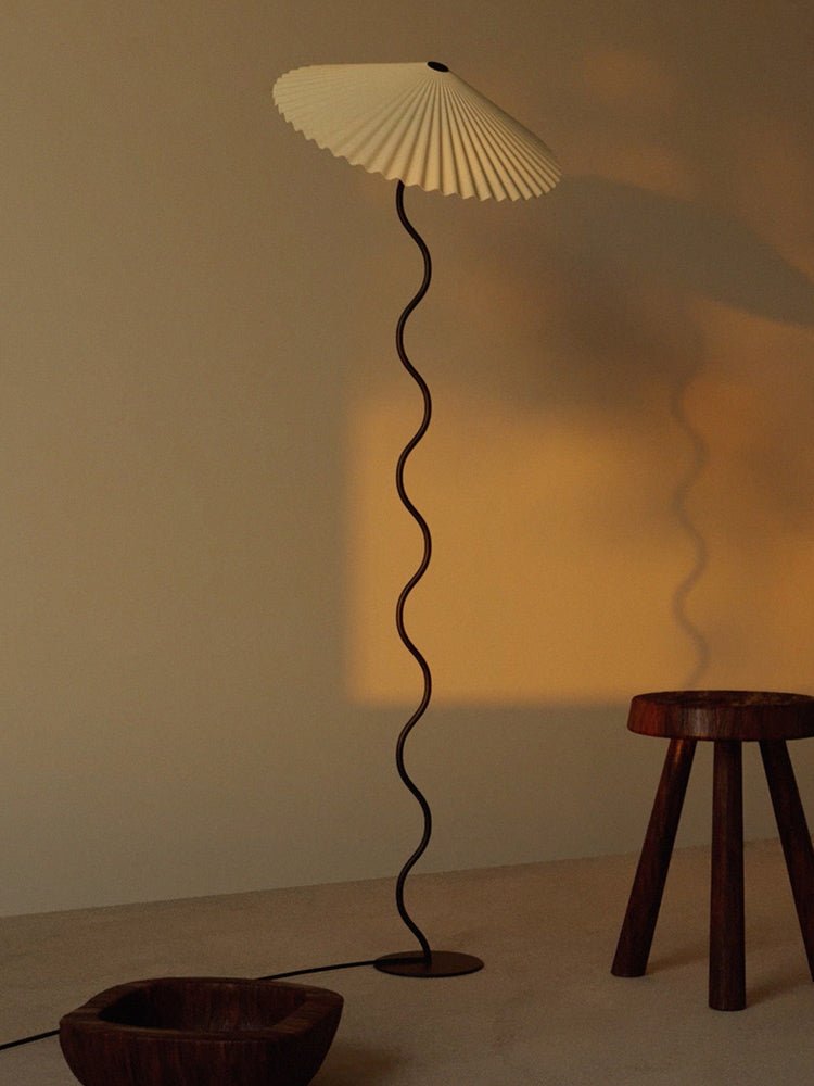 Squiggle Floor Lamp - Blowlighting