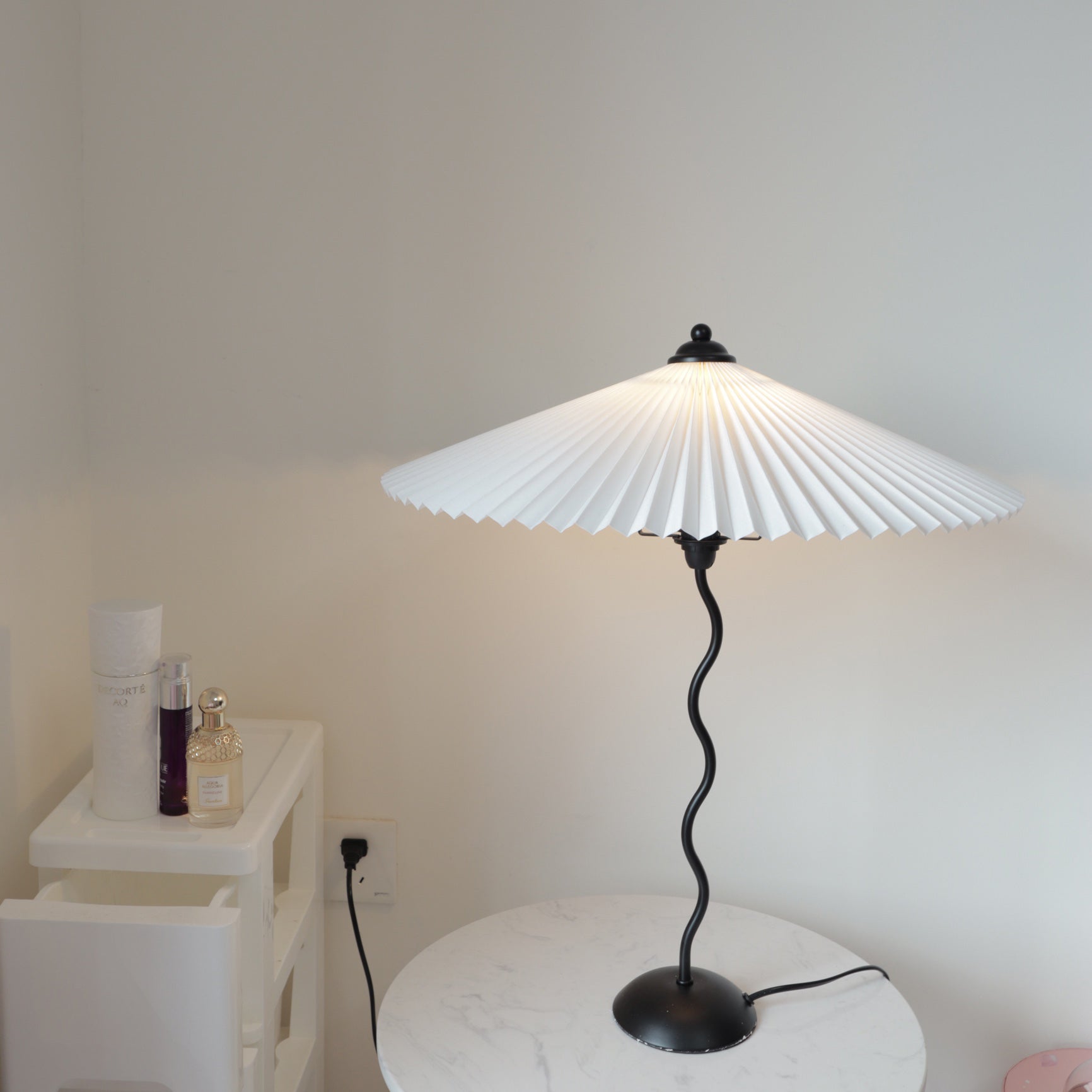 Squiggle Table Lamp - Blowlighting
