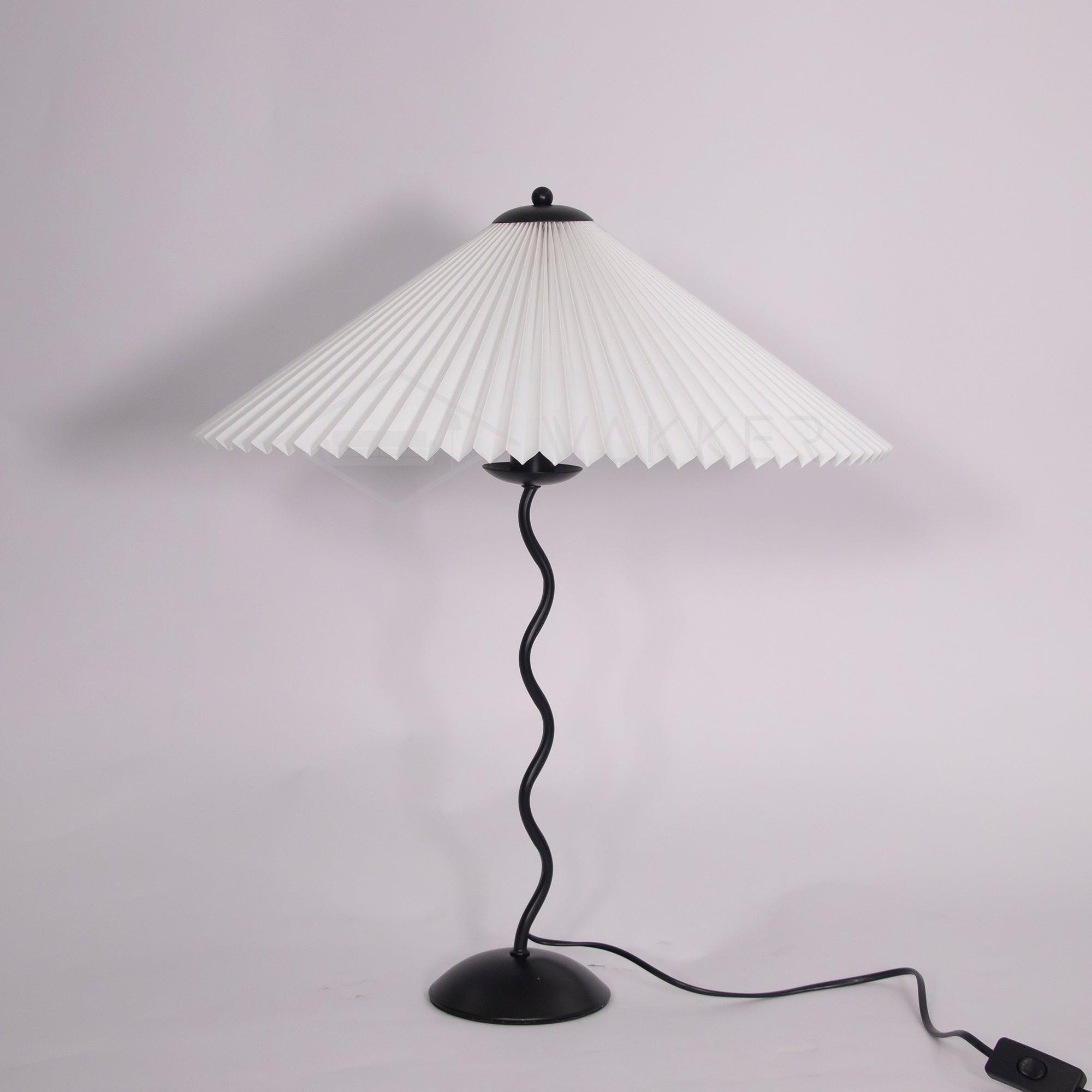 Squiggle Table Lamp - Blowlighting