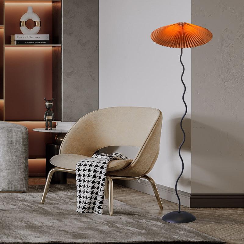 Squiggle Floor Lamp - Blowlighting