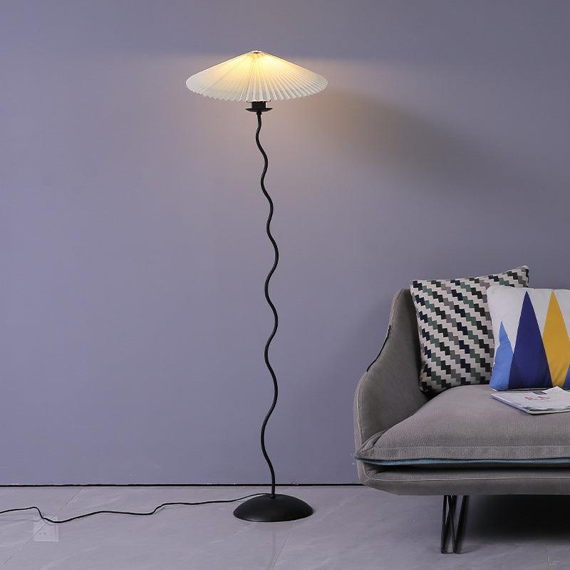 Squiggle Floor Lamp - Blowlighting