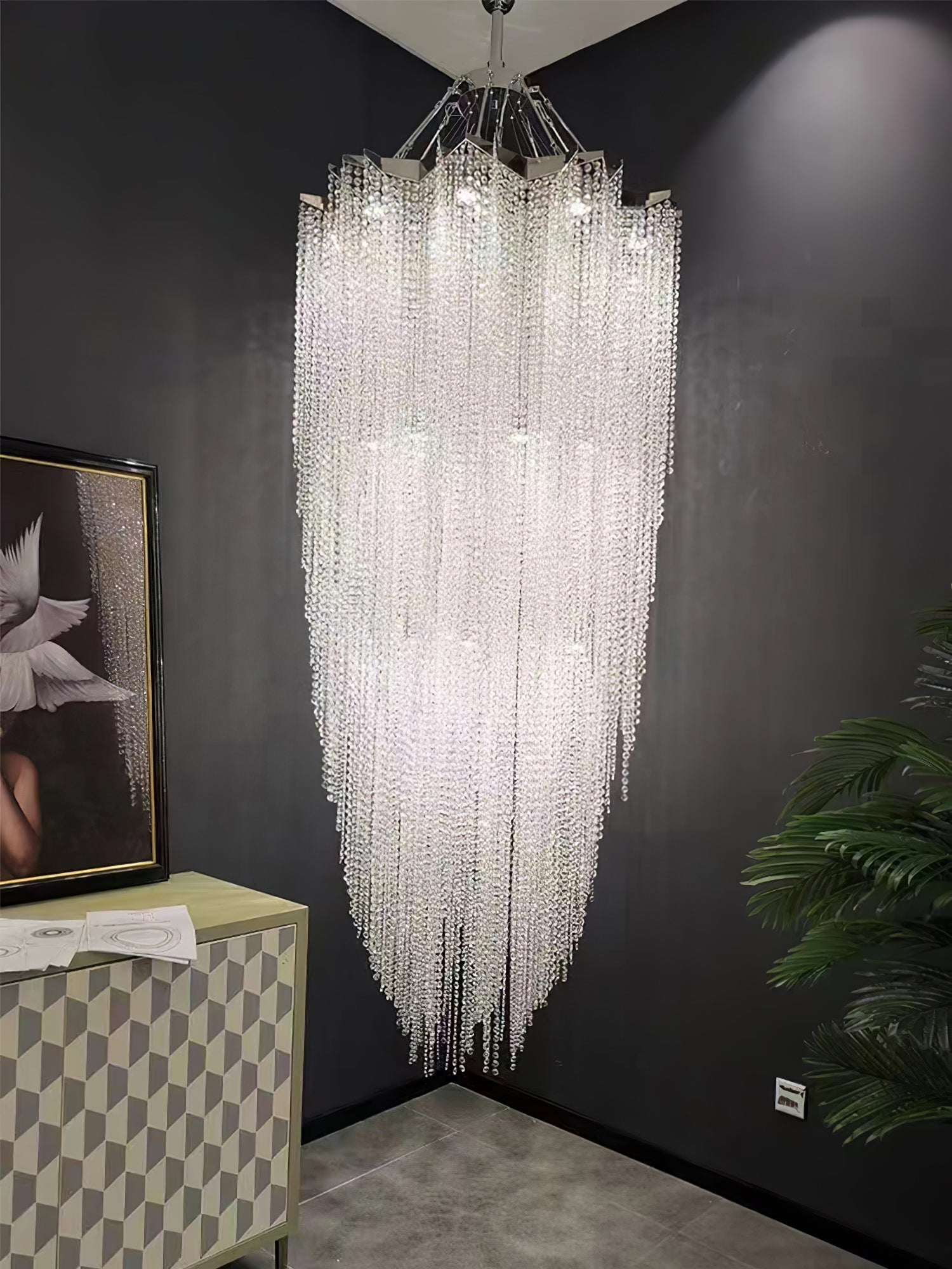 Zashayra Crystal Column Chandelier - Blowlighting