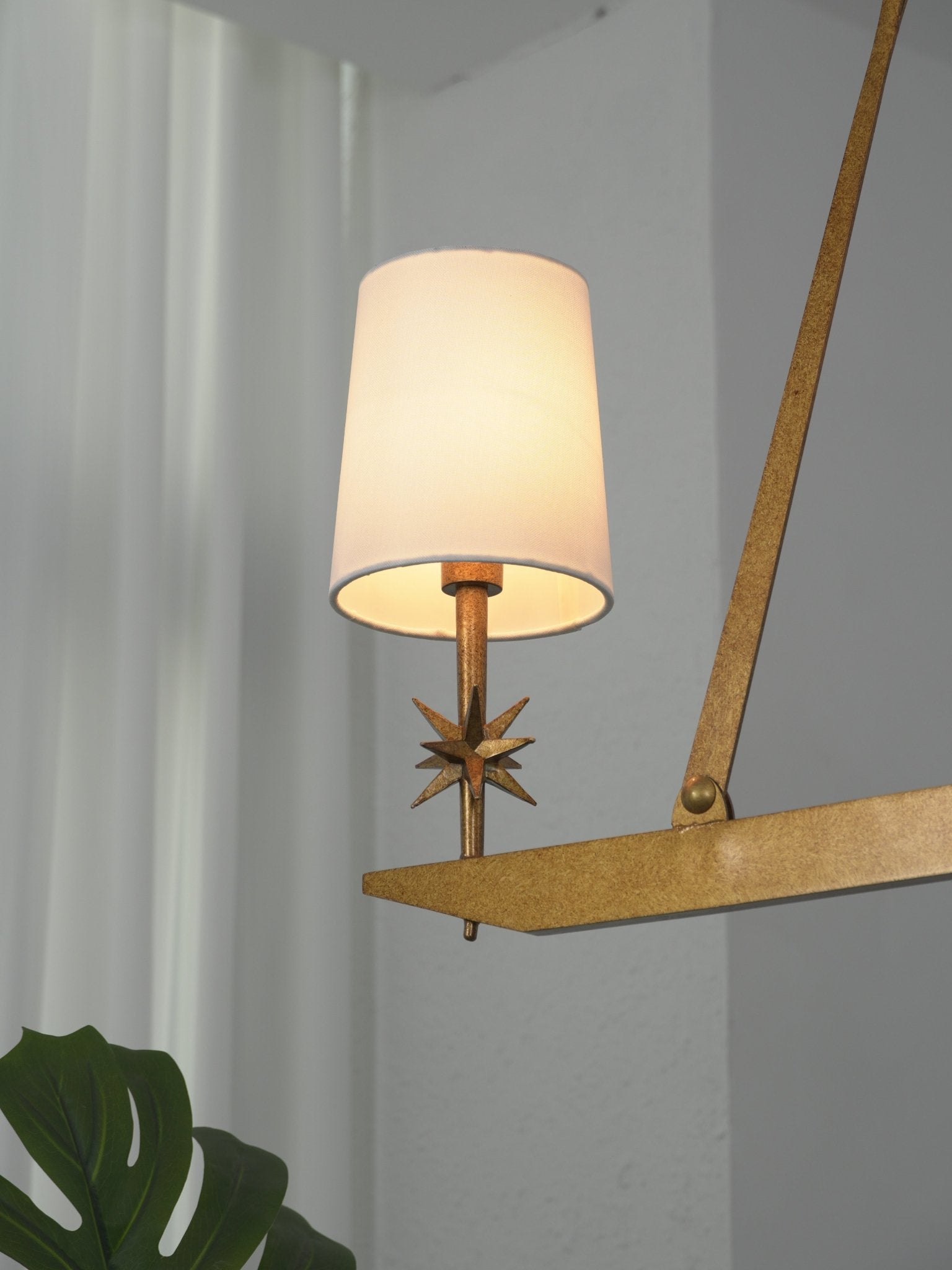 Stellar Frame Linear Chandelier - Vakkerlight