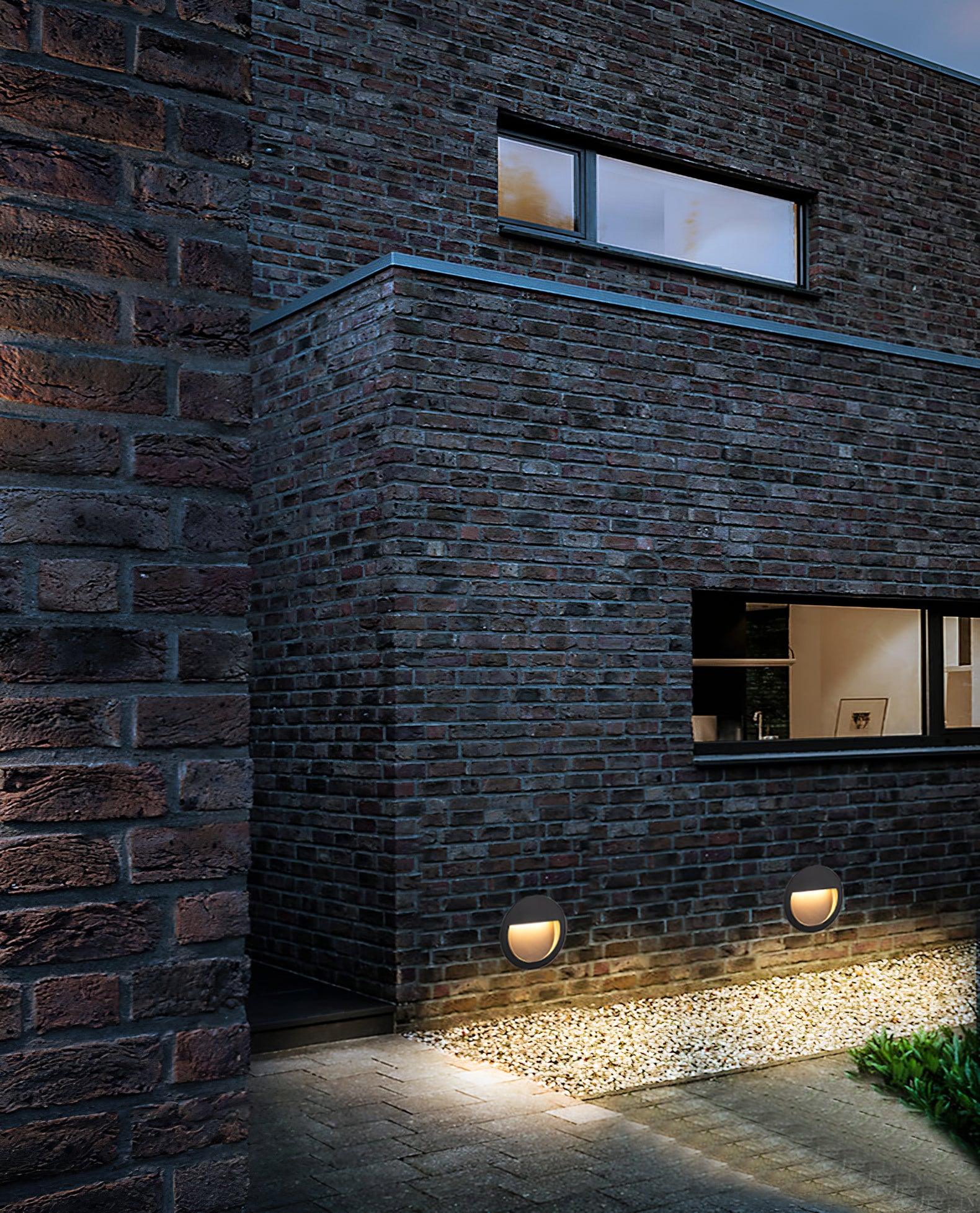 Step And Wall Light - Blowlighting