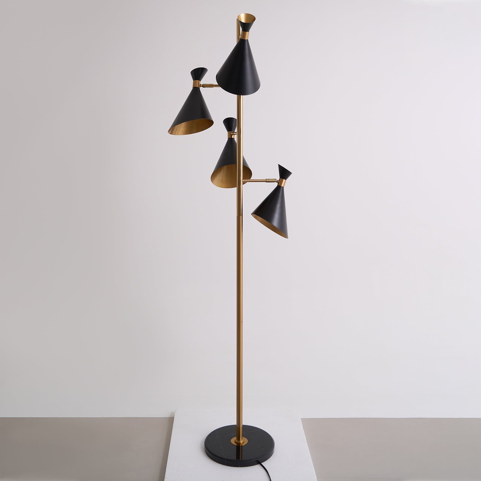 Stilnovo Adjustable Floor Lamp - Blowlighting