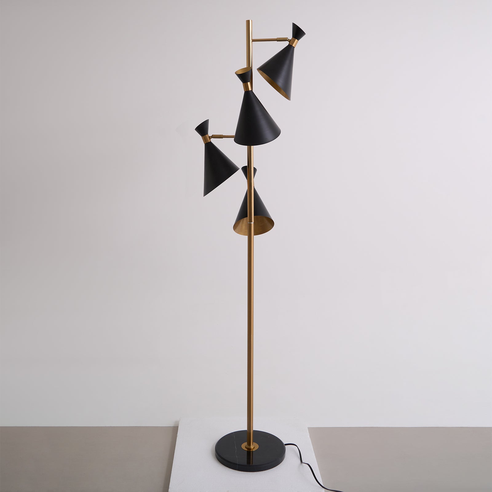 Stilnovo Adjustable Floor Lamp - Blowlighting