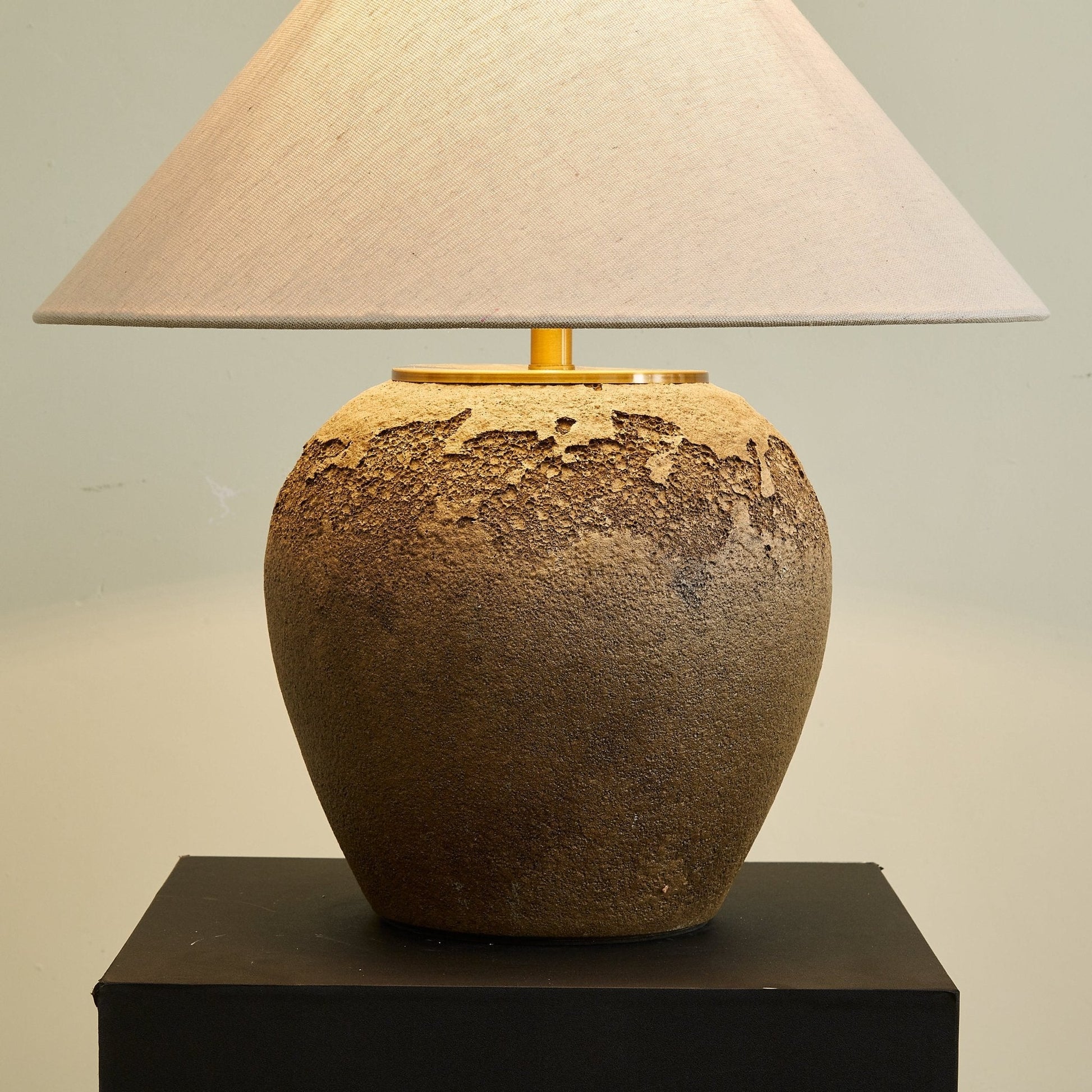 Stoneveil Table Lamp - Blowlighting