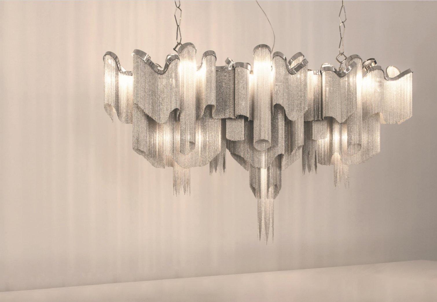 Stream Chain Chandelier - Blowlighting