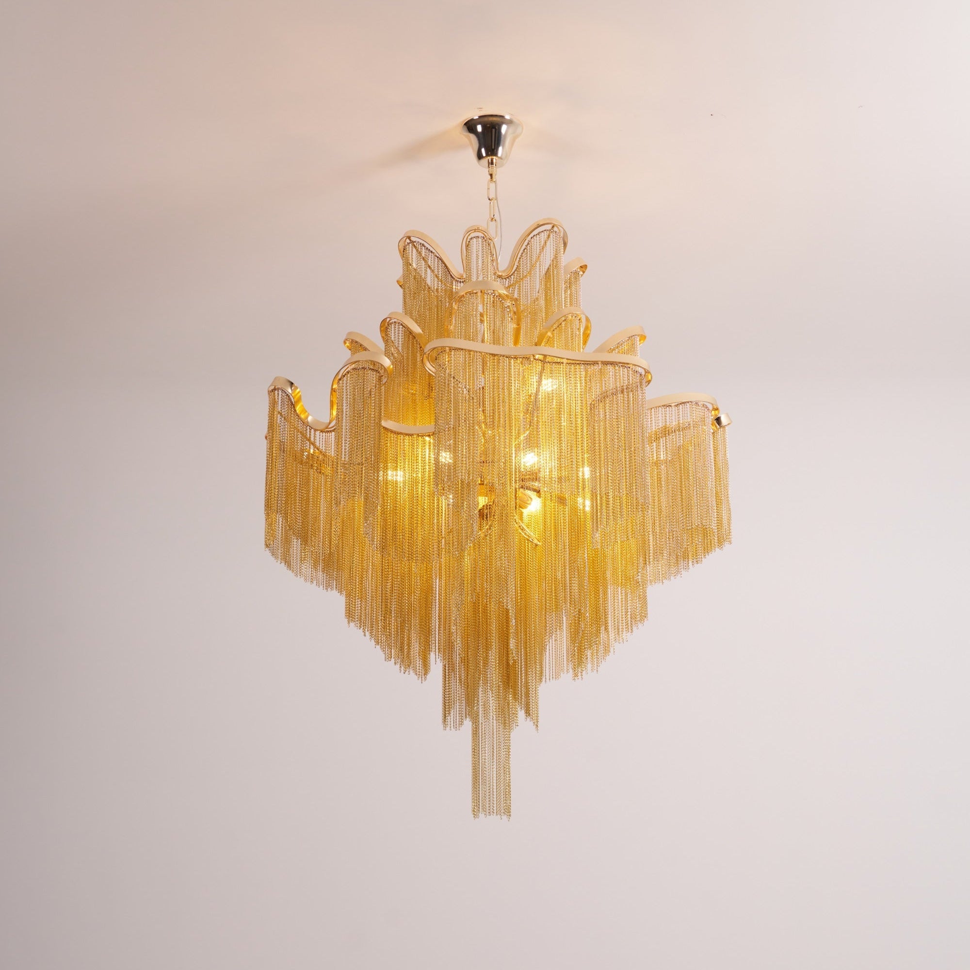 Stream Chain Chandelier - Blowlighting