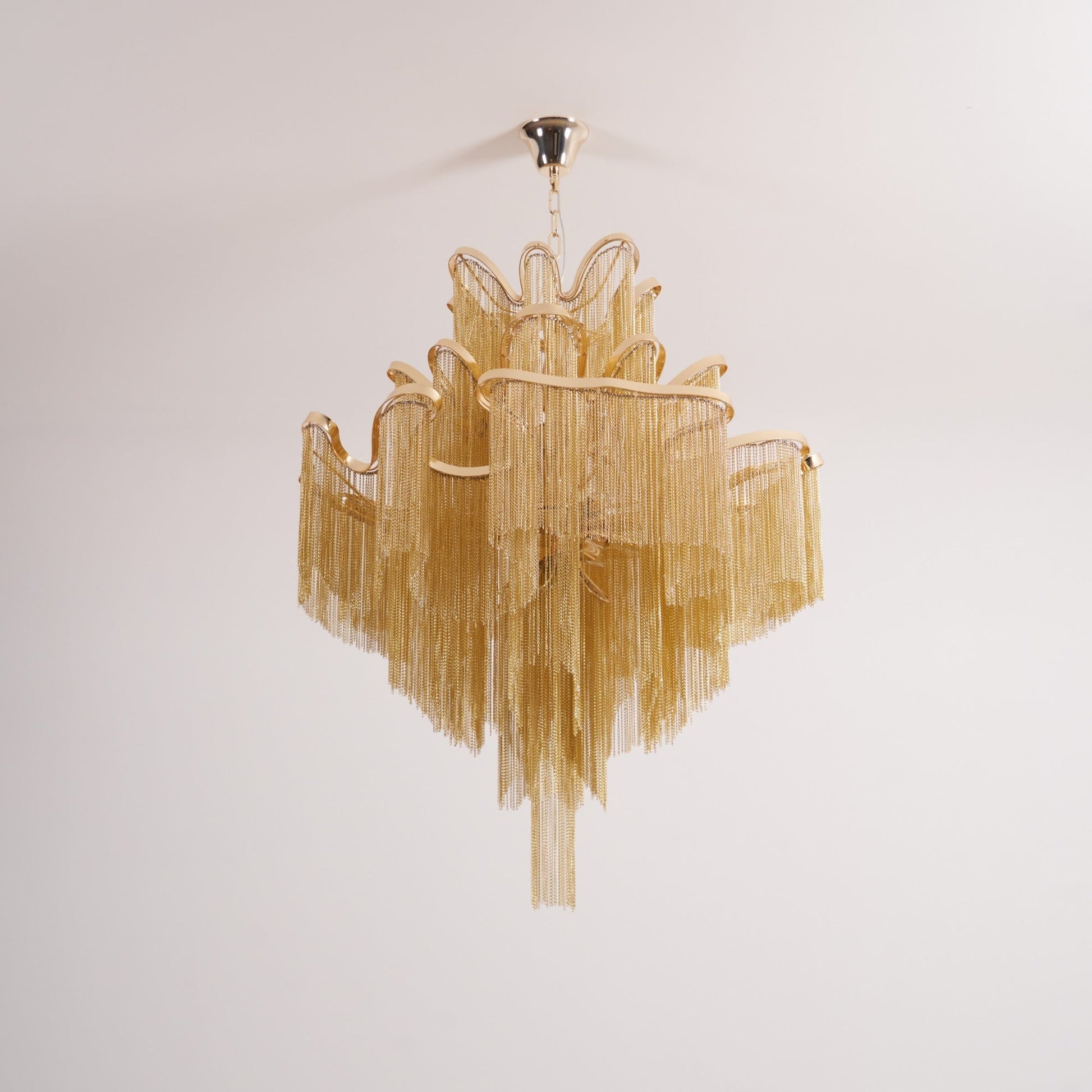 Stream Chain Chandelier - Blowlighting