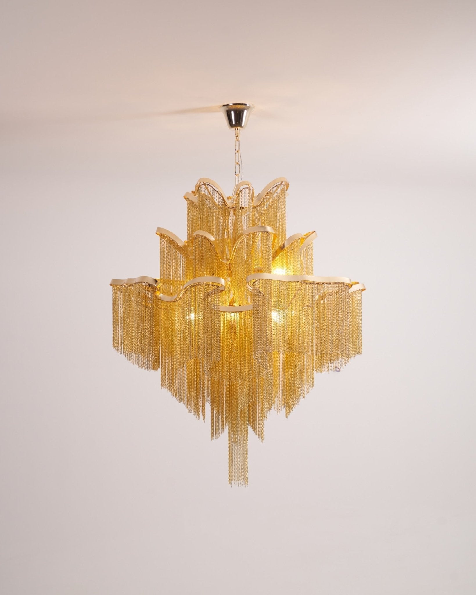 Stream Chain Chandelier - Blowlighting
