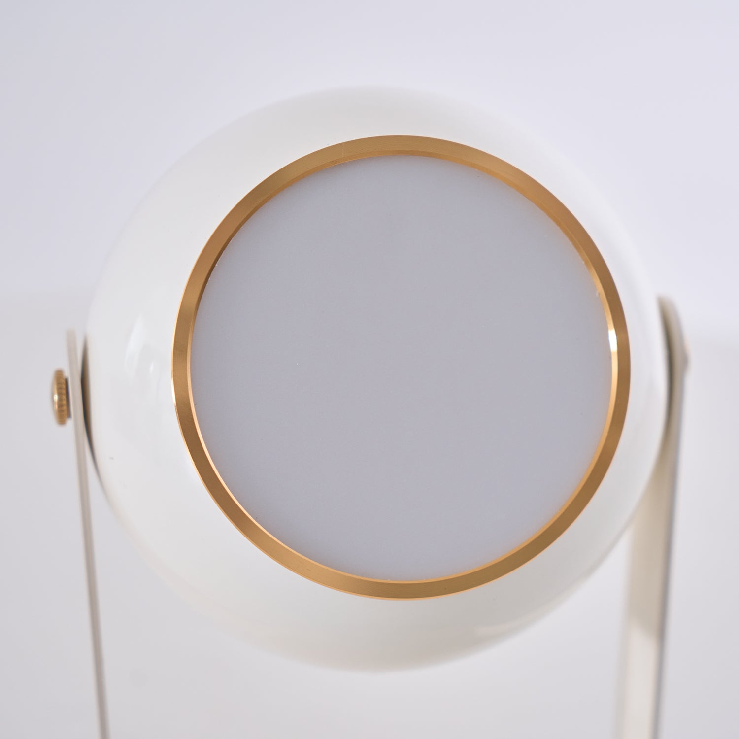 Svejk Table Lamp - Blowlighting