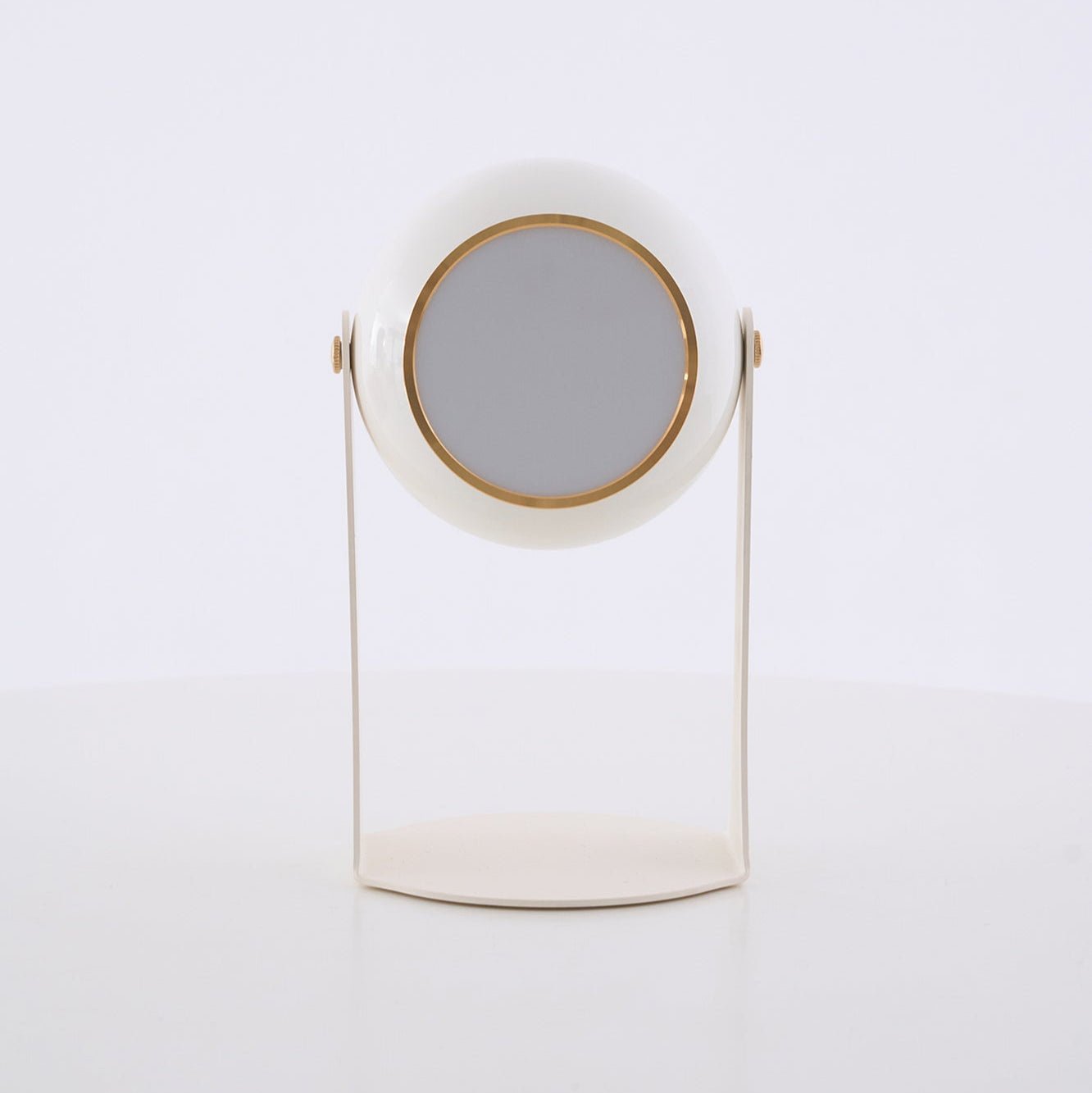 Svejk Table Lamp - Blowlighting