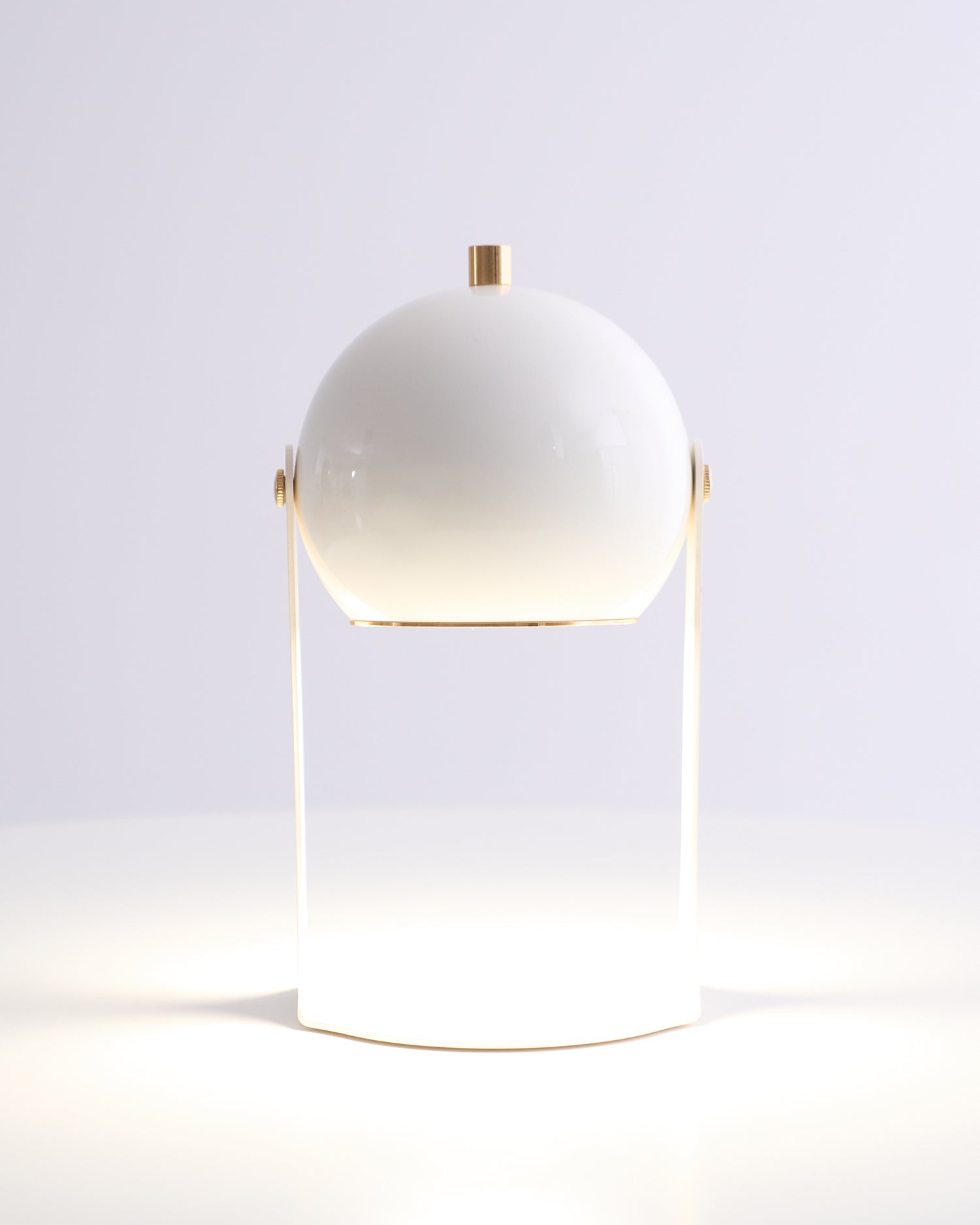 Svejk Table Lamp - Blowlighting