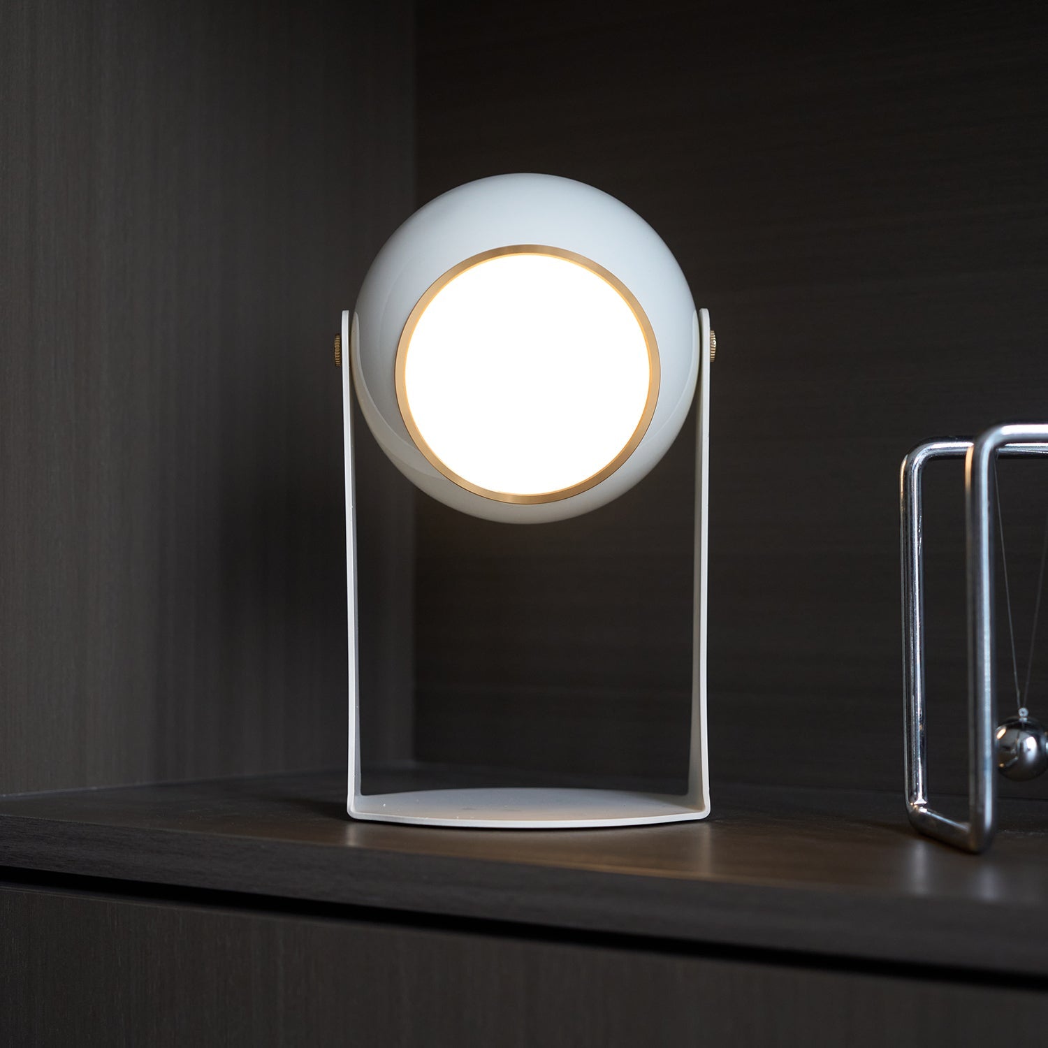 Svejk Table Lamp - Blowlighting