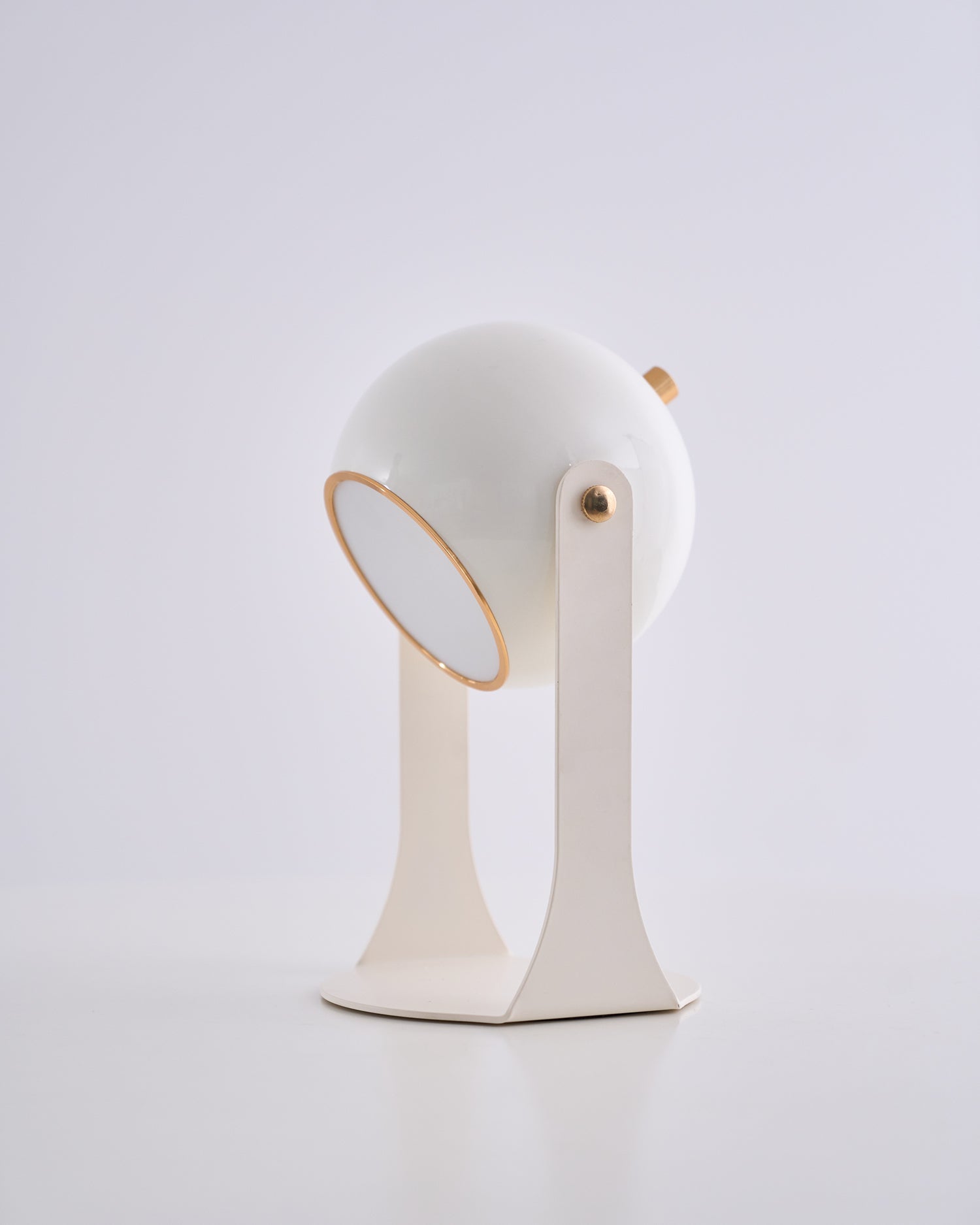 Svejk Table Lamp - Blowlighting