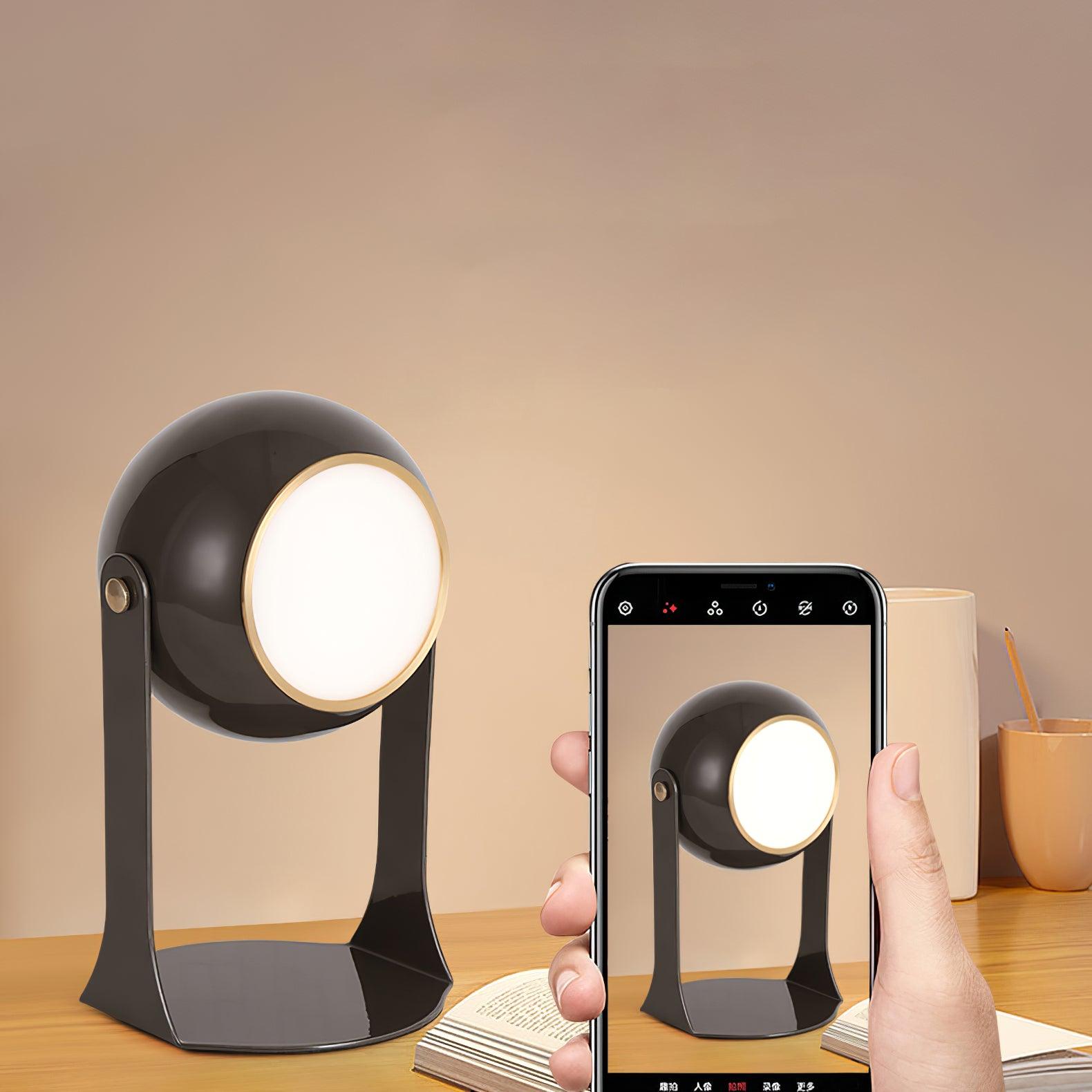 Svejk Table Lamp - Blowlighting