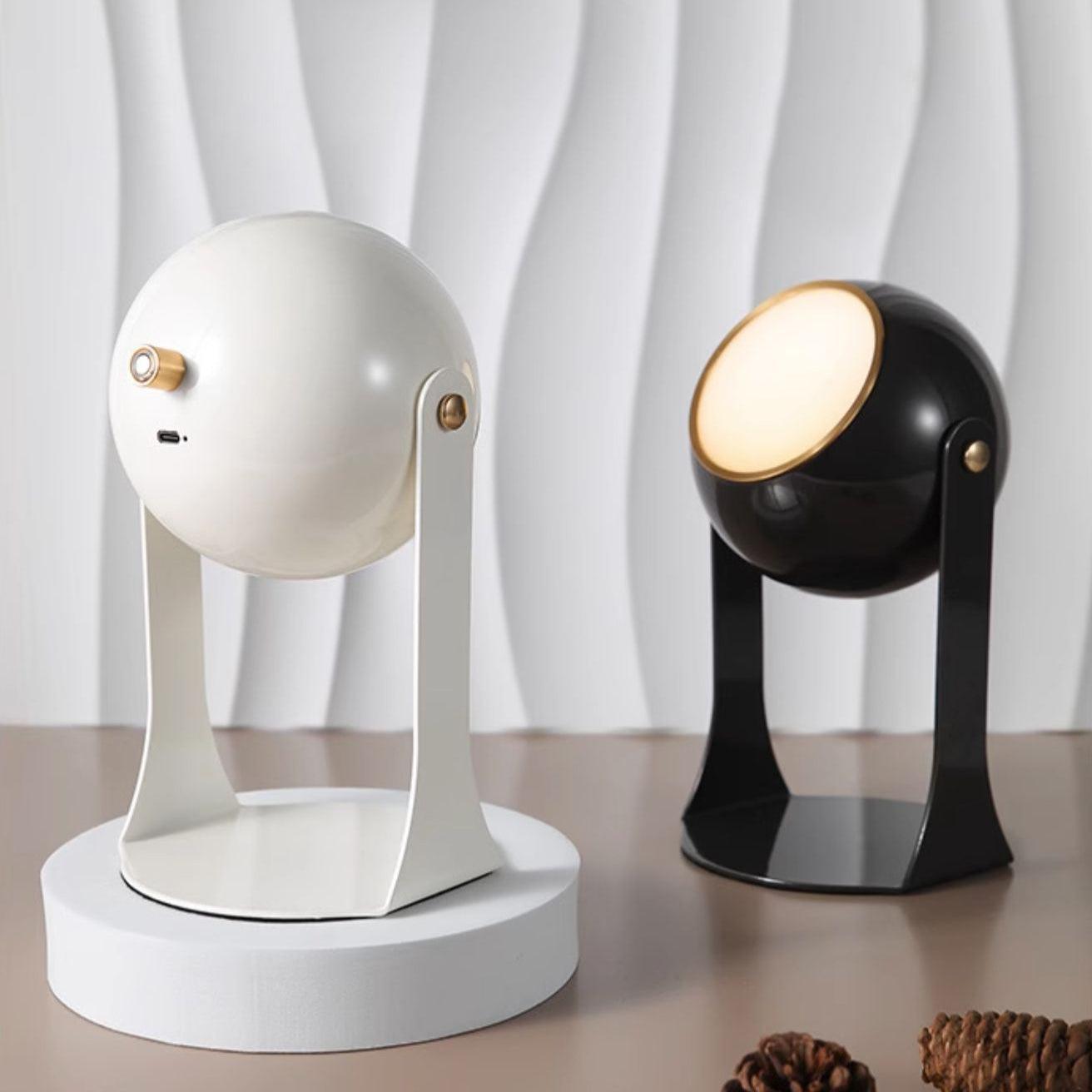 Svejk Table Lamp - Blowlighting
