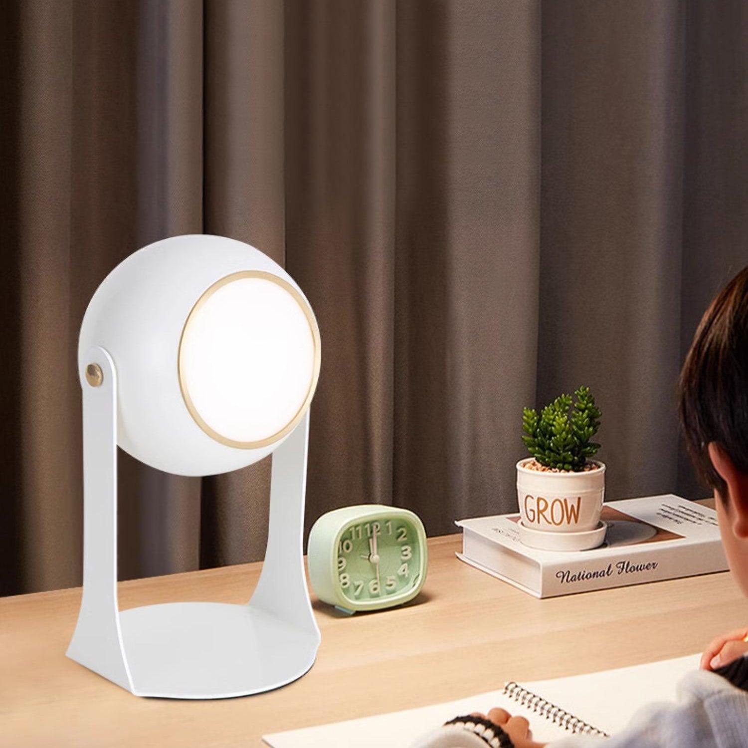 Svejk Table Lamp - Blowlighting