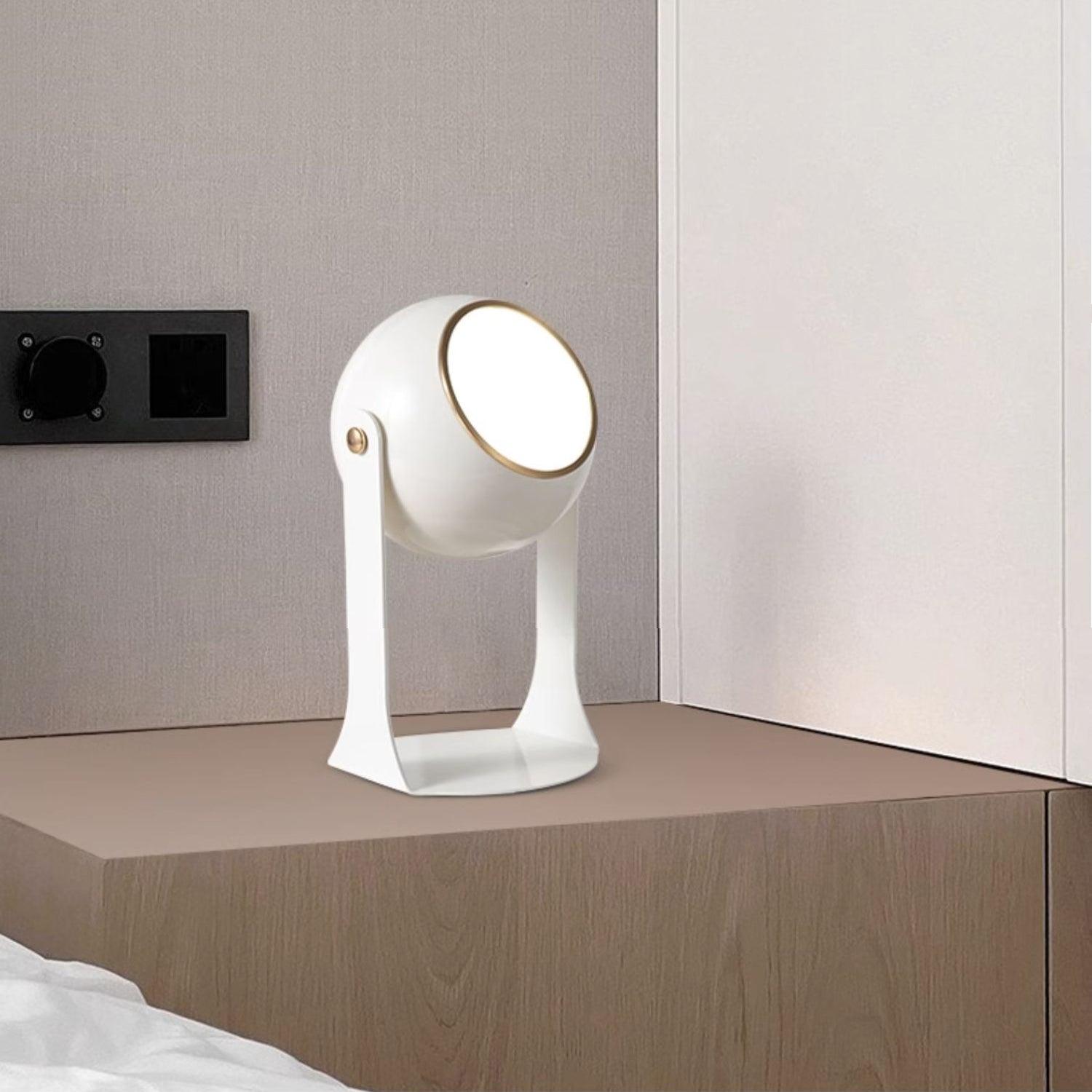 Svejk Table Lamp - Blowlighting