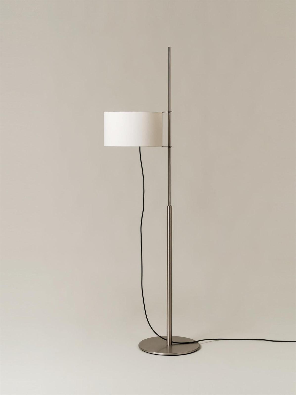 Svelte Silhouette Floor Lamp - Blowlighting