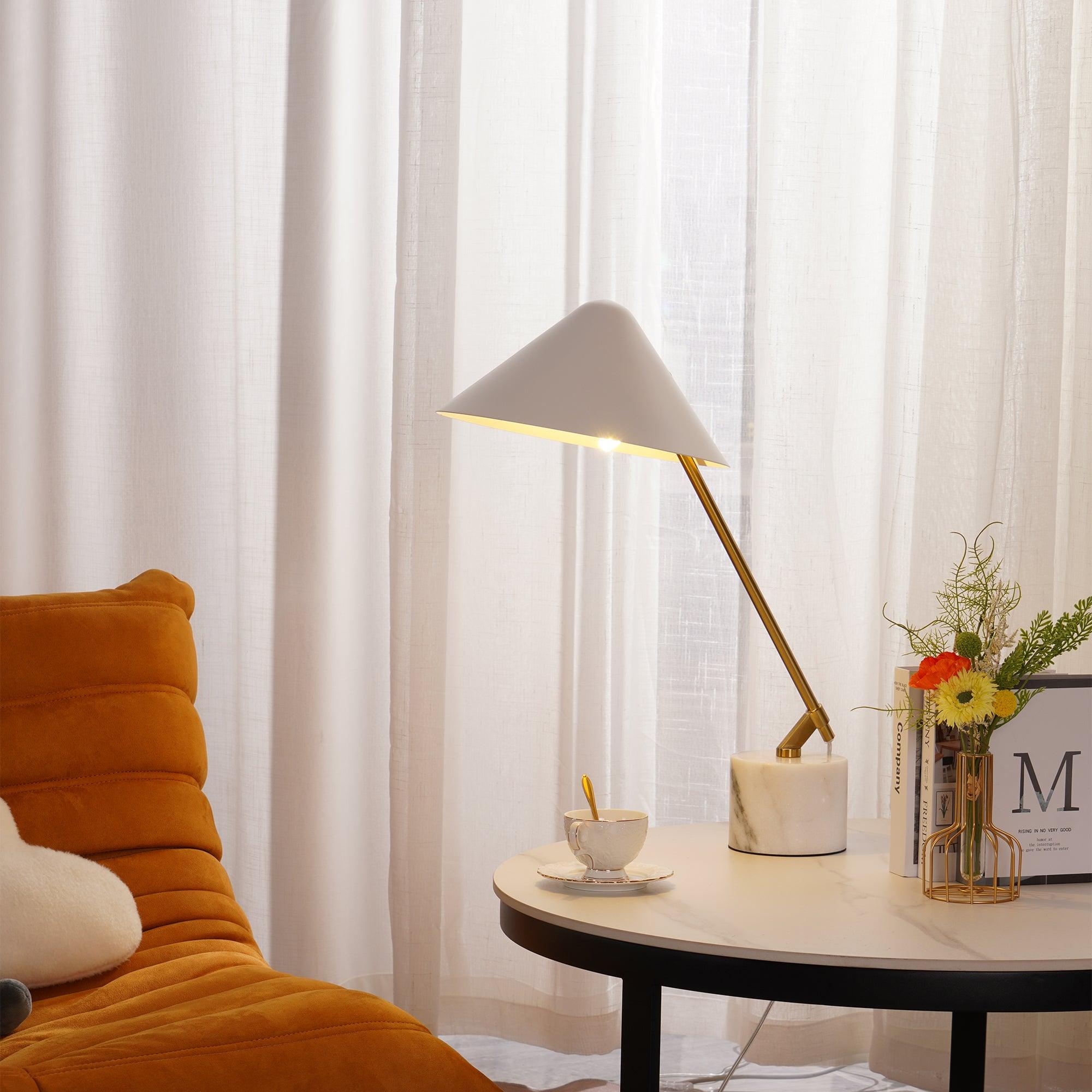 Small Hat Table Lamp - Blowlighting