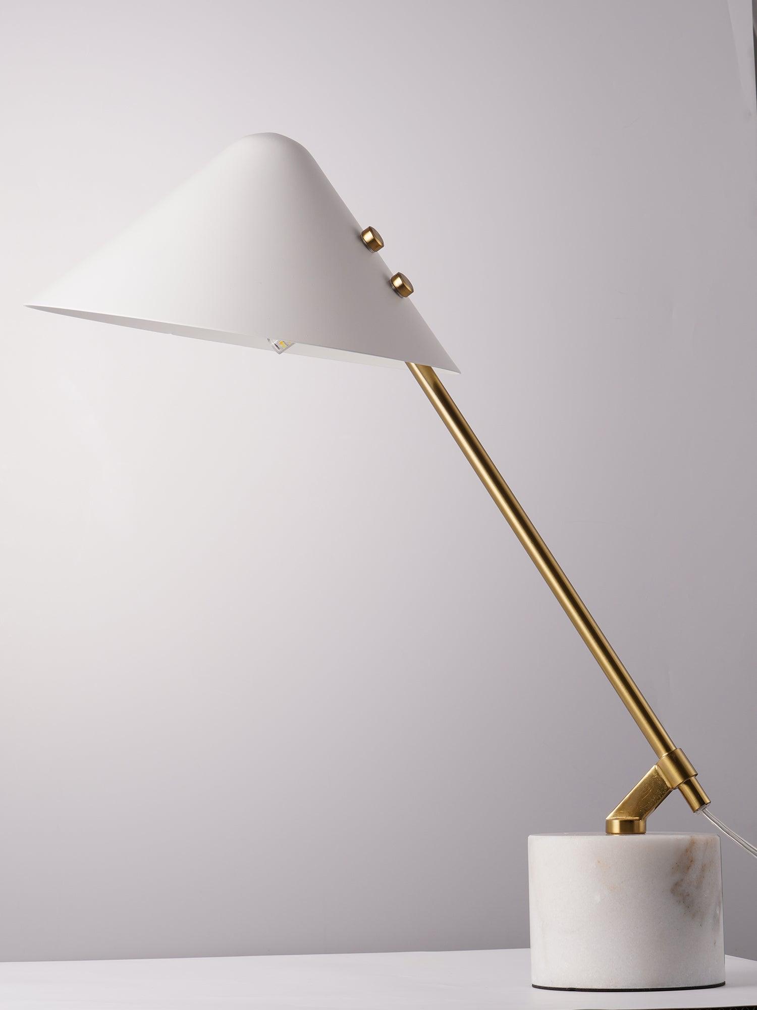 Small Hat Table Lamp - Blowlighting
