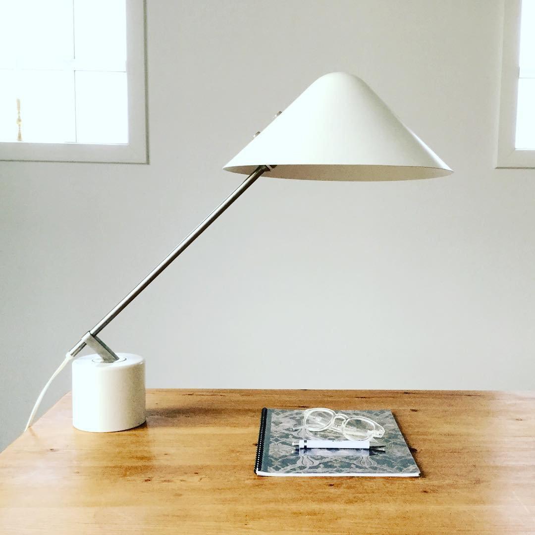 Small Hat Table Lamp - Blowlighting