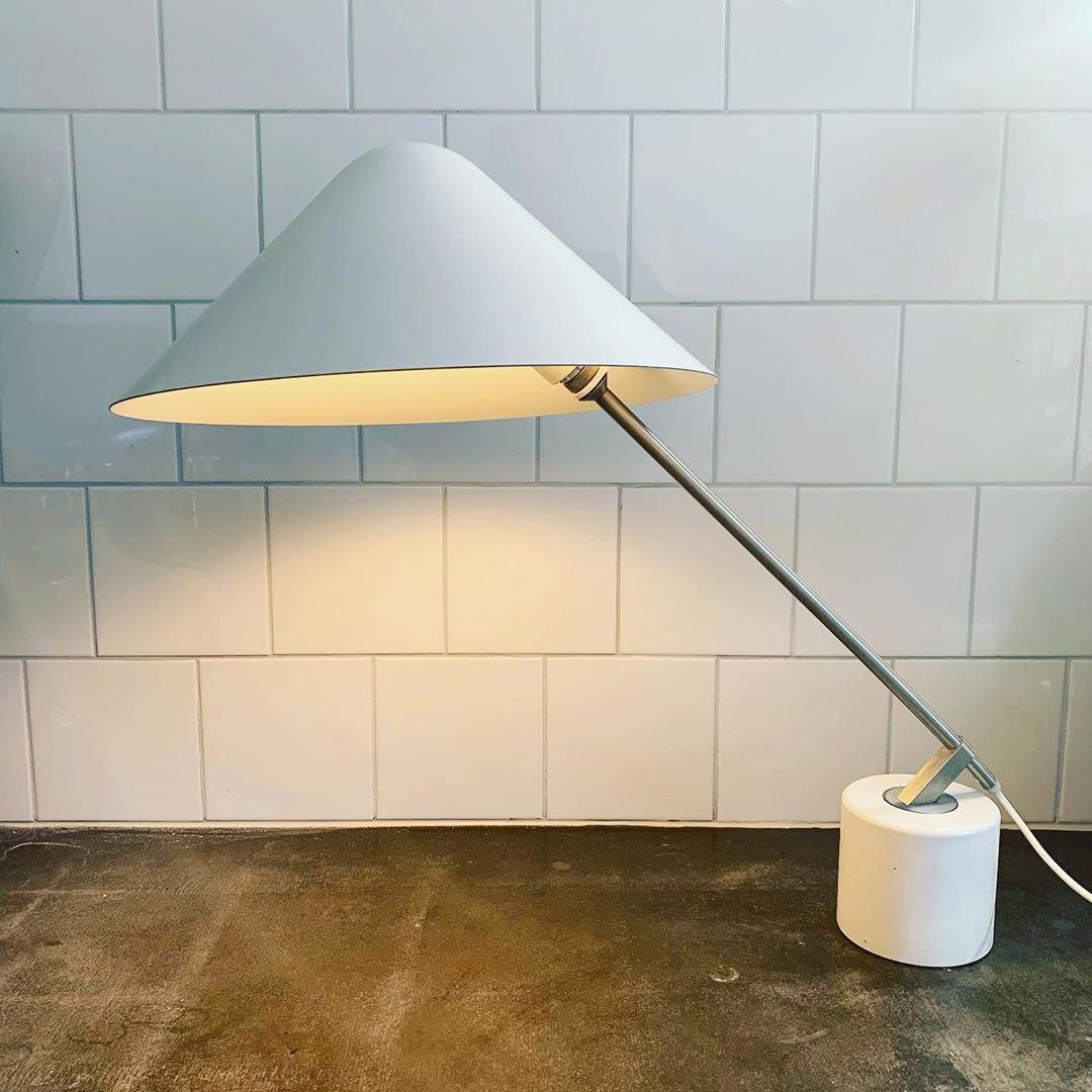 Small Hat Table Lamp - Blowlighting