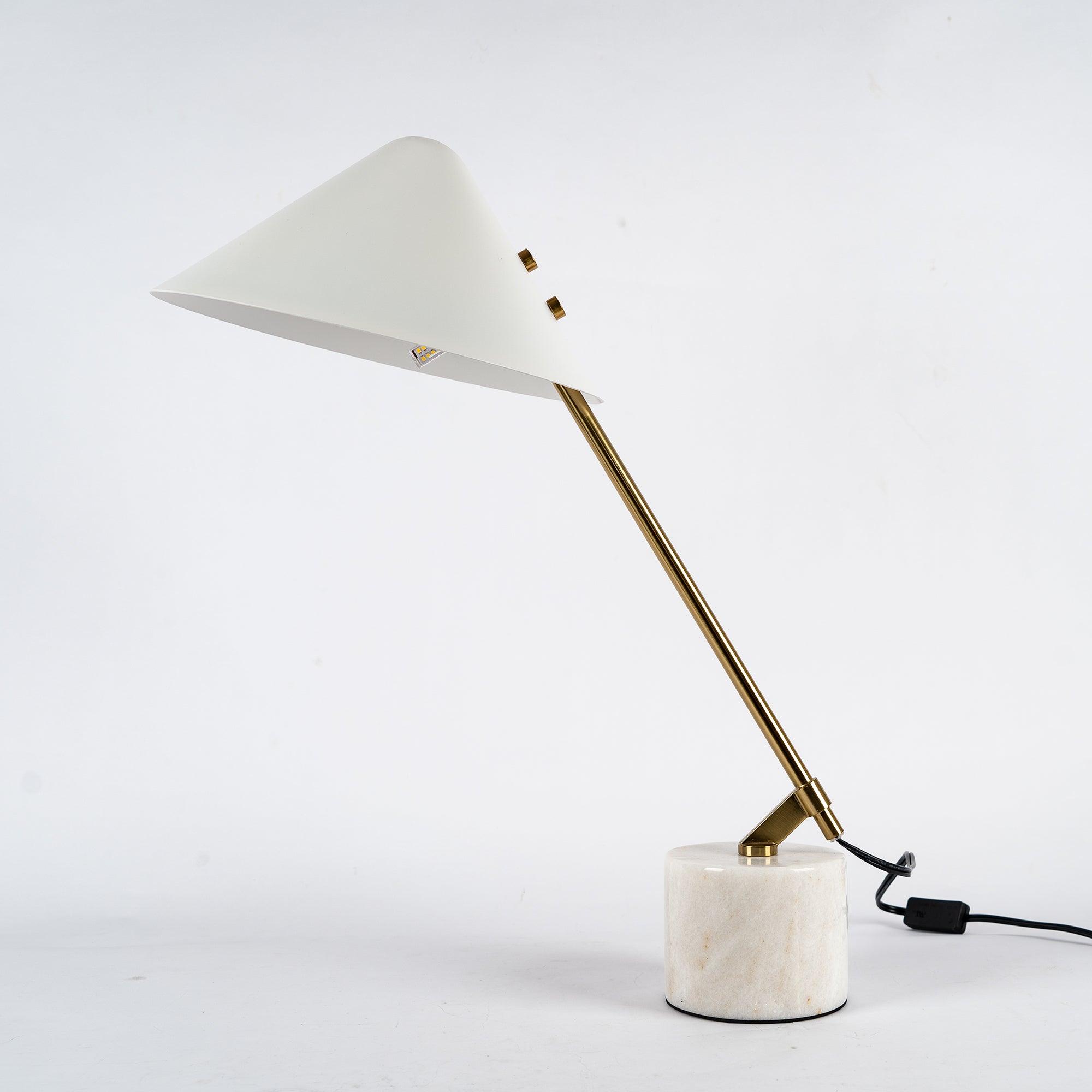 Small Hat Table Lamp - Blowlighting