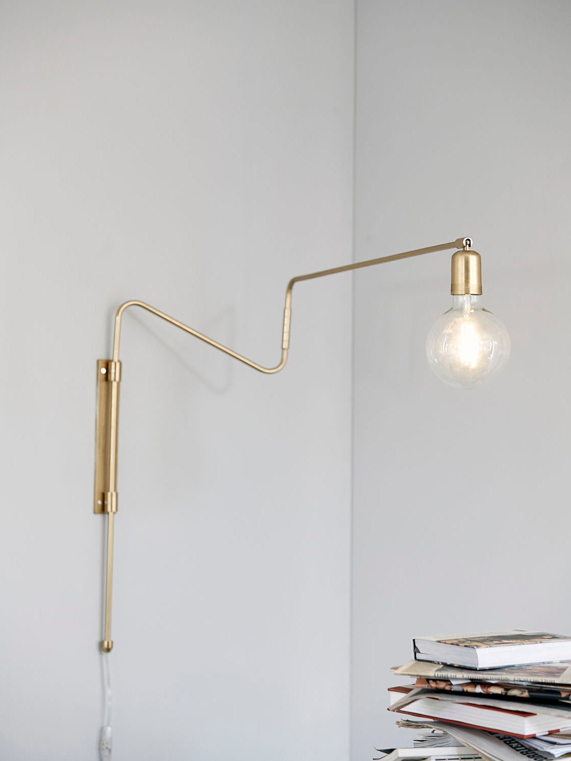 Swing Wall Lamp - Blowlighting