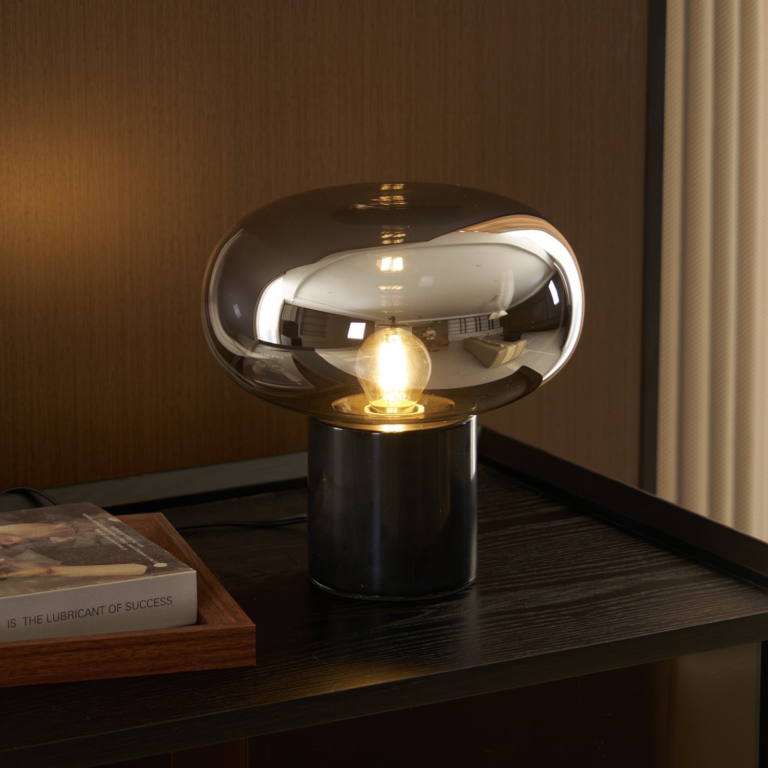 Sylvaine Table Lamp - Blowlighting