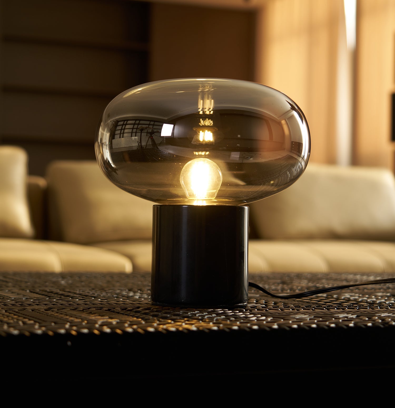 Sylvaine Table Lamp - Blowlighting