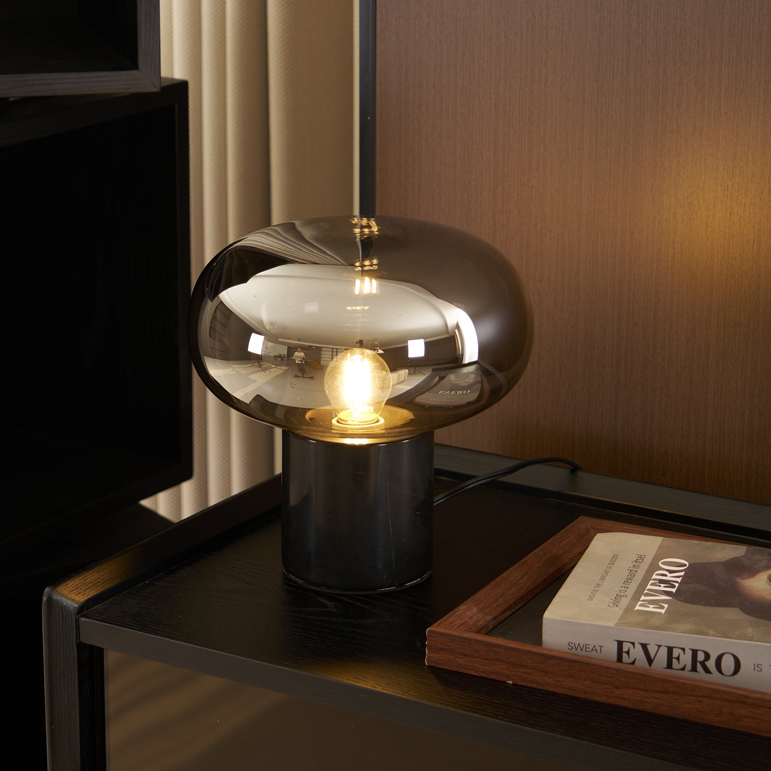 Sylvaine Table Lamp - Blowlighting
