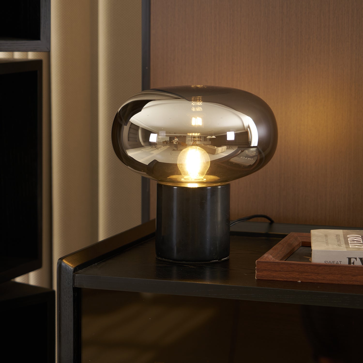 Sylvaine Table Lamp - Blowlighting