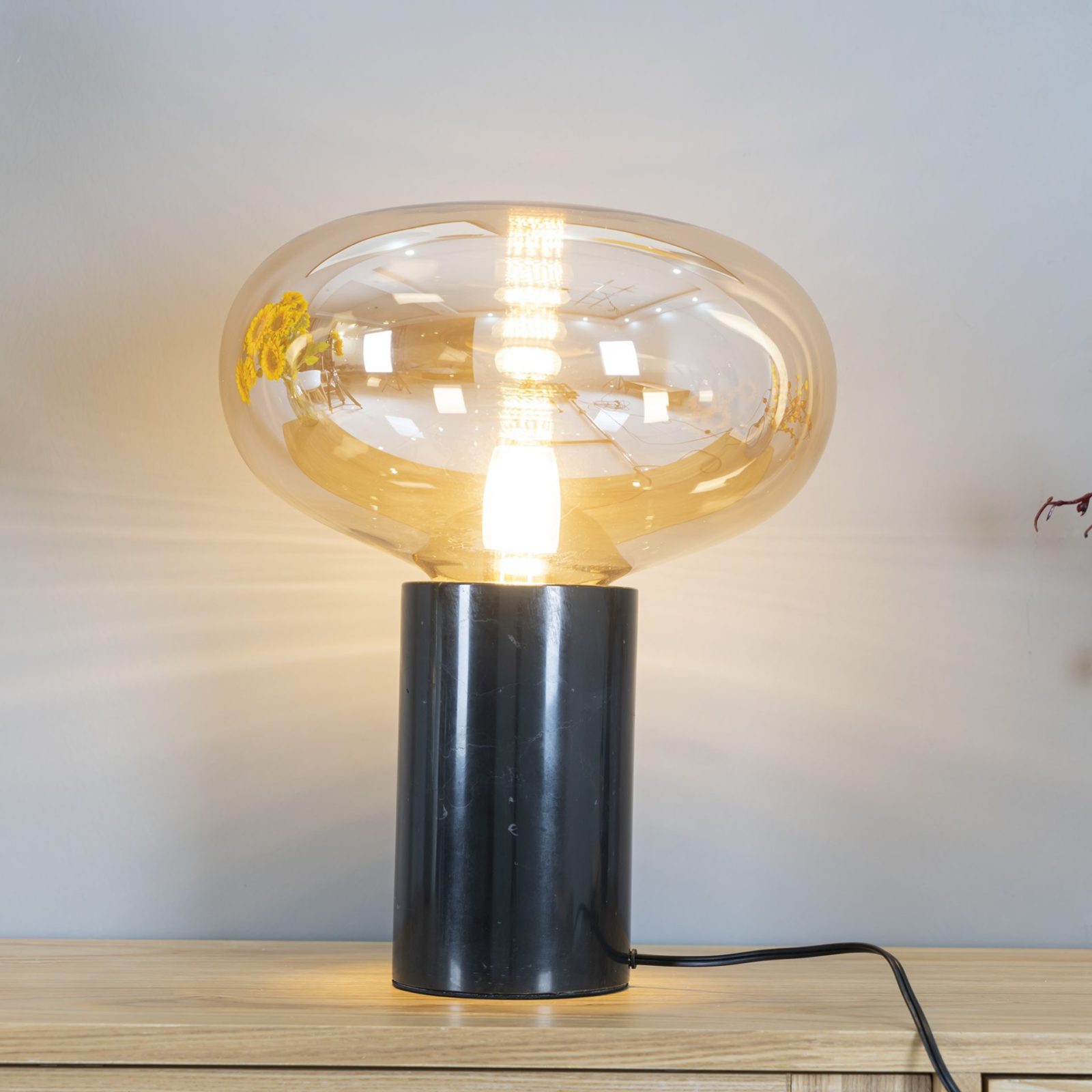 Sylvaine Table Lamp - Blowlighting