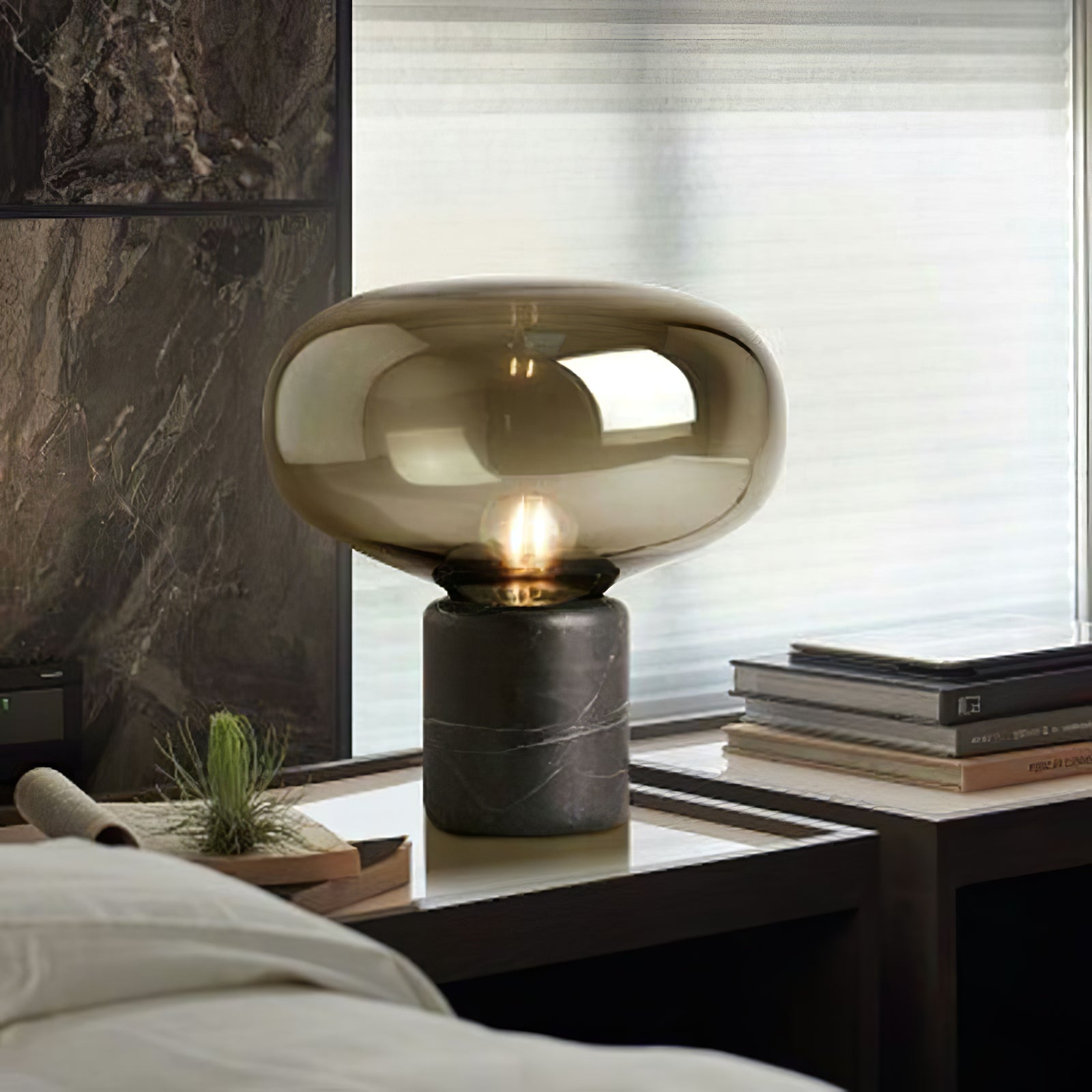 Sylvaine Table Lamp - Blowlighting