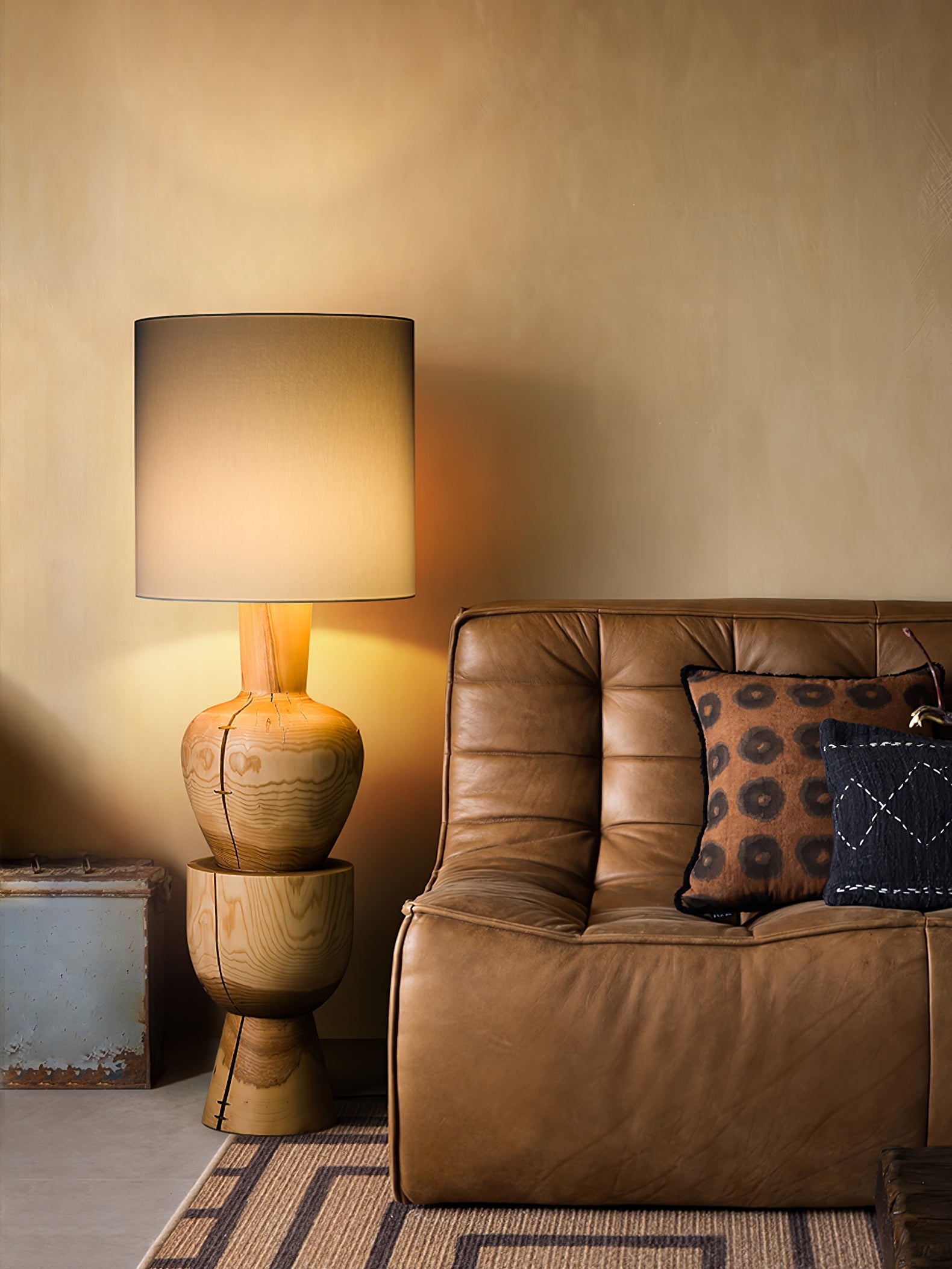 Ulvinir Wooden Table Lamp - Blowlighting