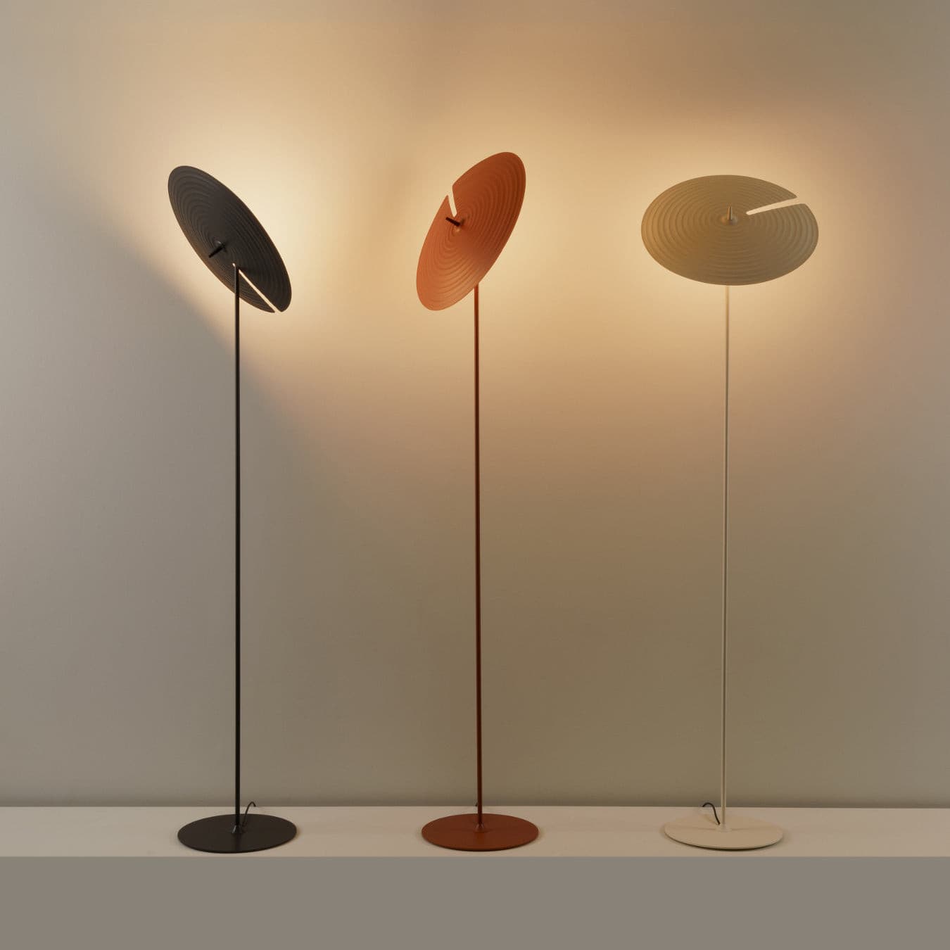 Symphony Floor Lamp - Blowlighting