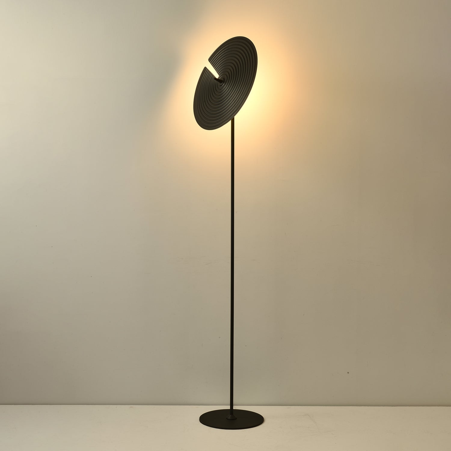Symphony Floor Lamp - Blowlighting
