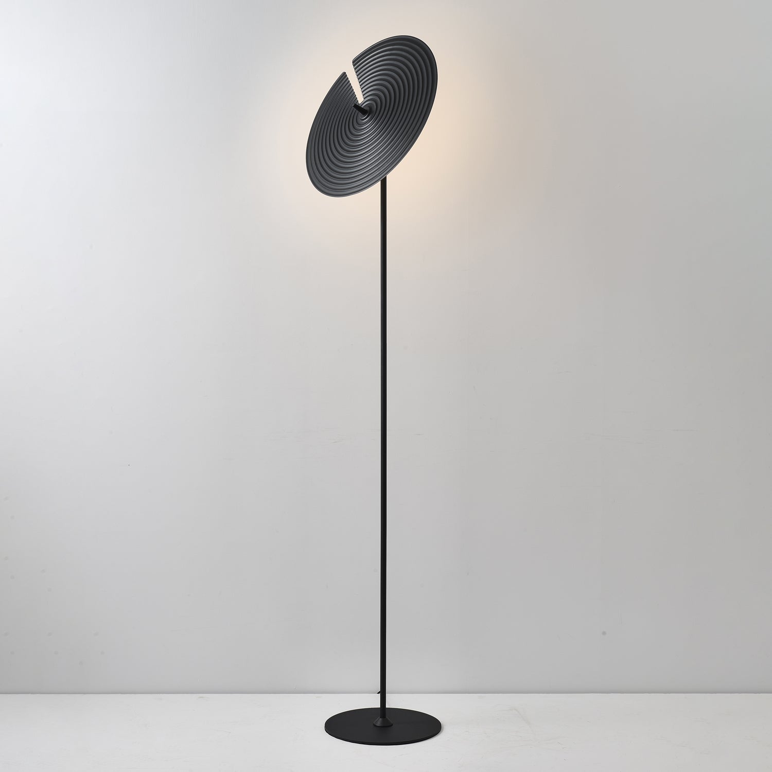 Symphony Floor Lamp - Blowlighting
