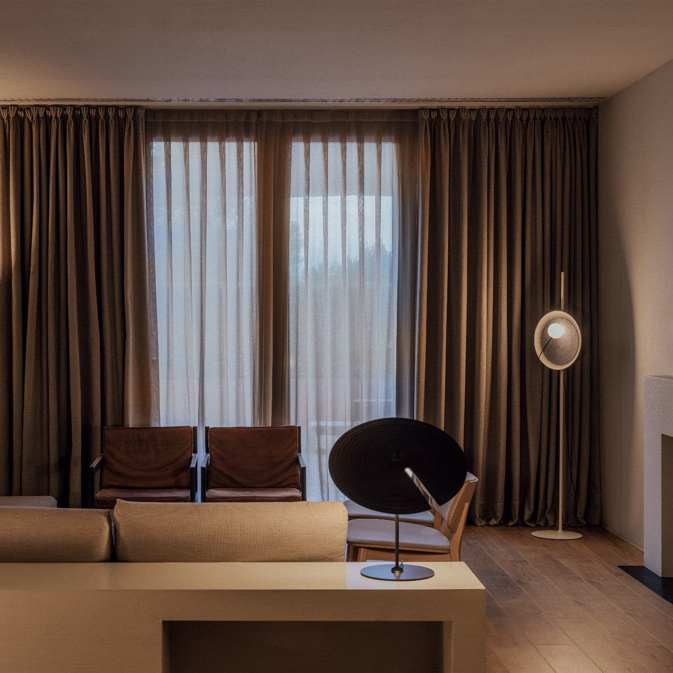Symphony Table Lamp - Blowlighting