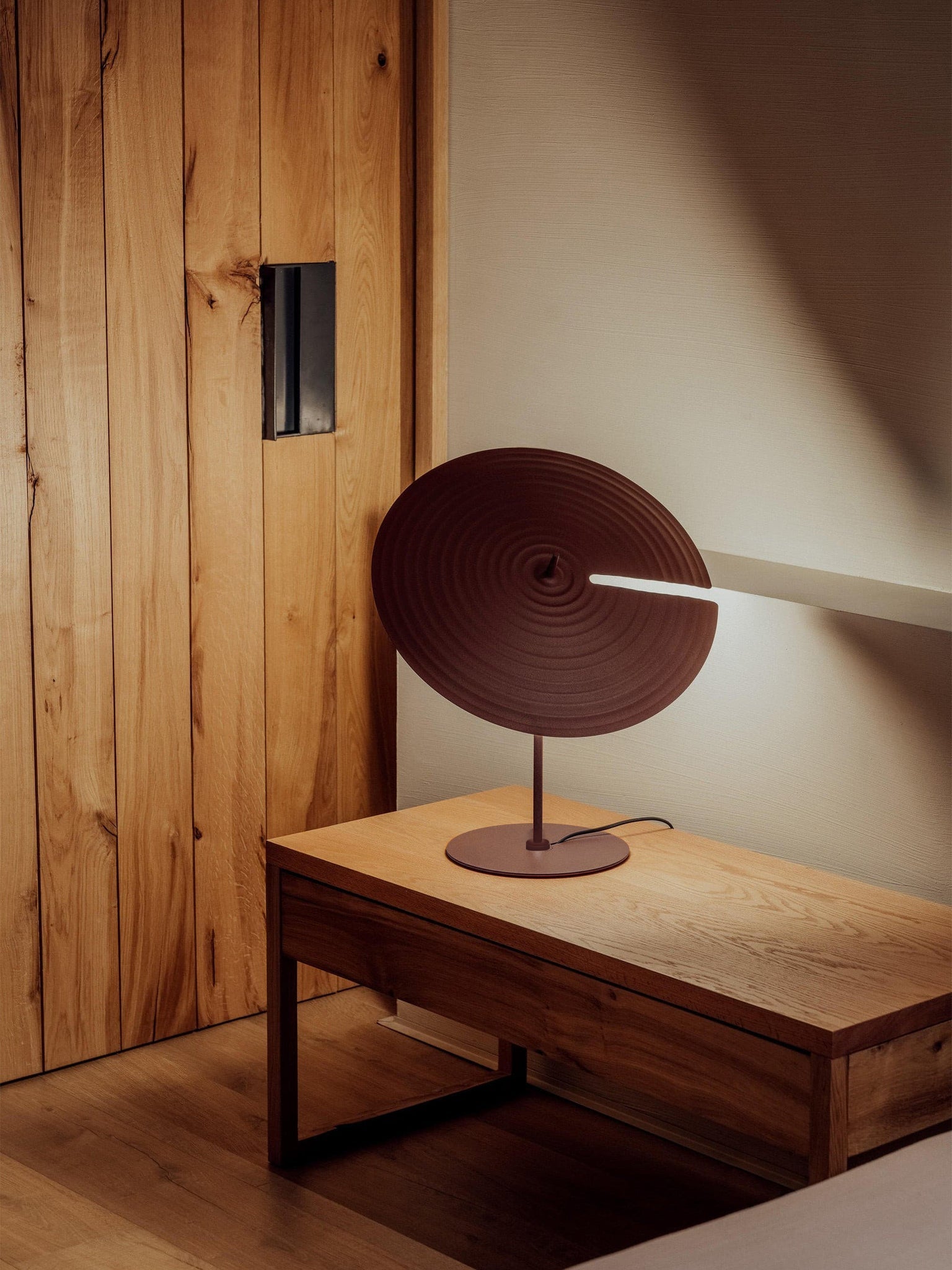 Symphony Table Lamp - Blowlighting
